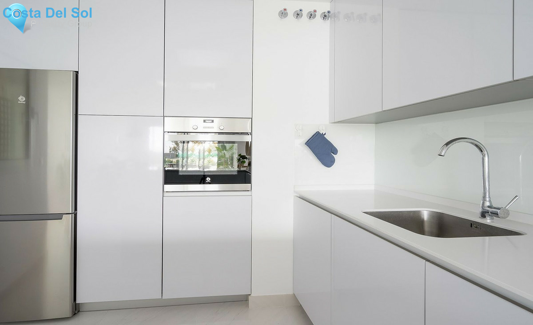 Middle Floor Apartment in Bel Air-1524323