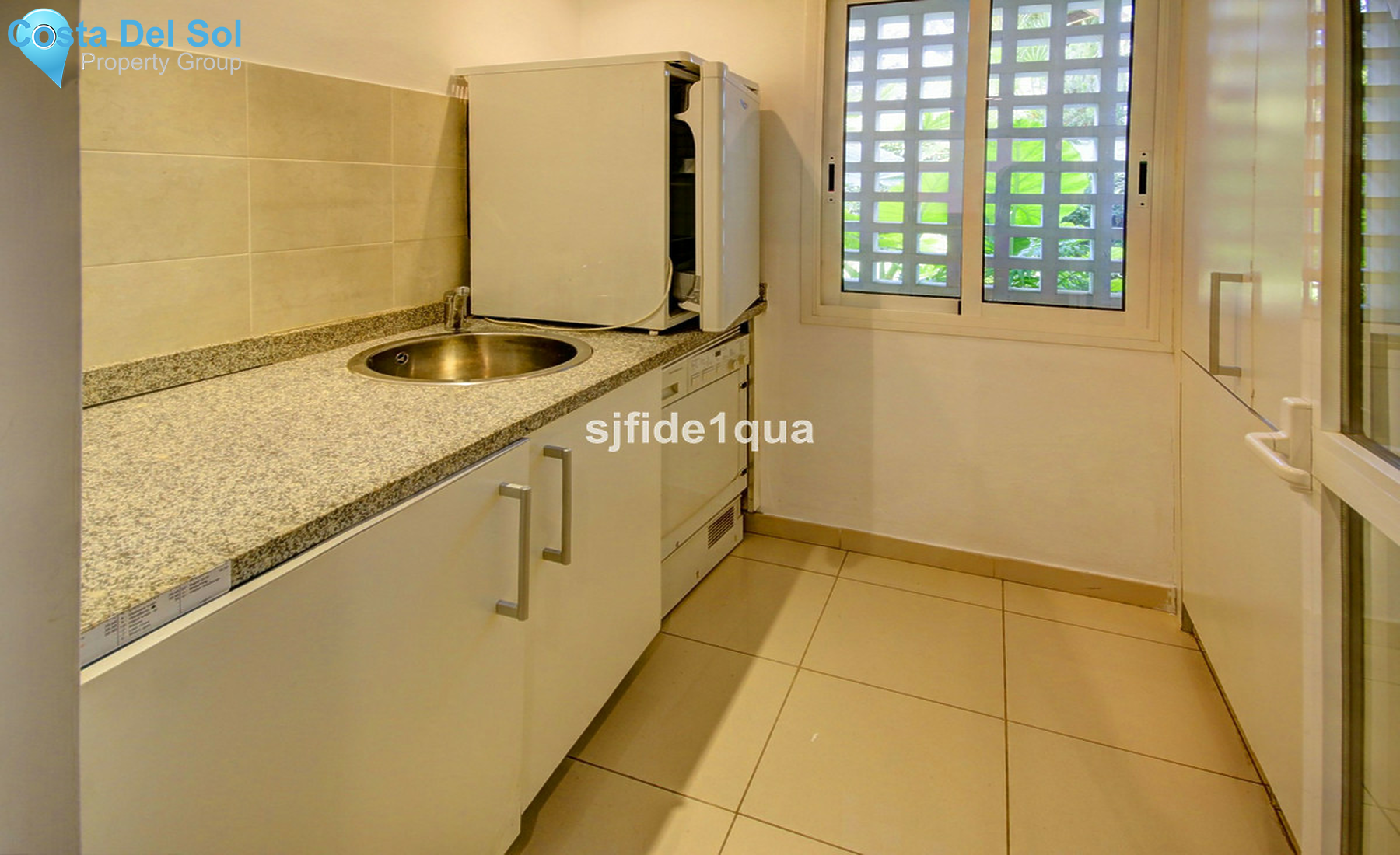 Ground Floor Apartment in Estepona-1527258