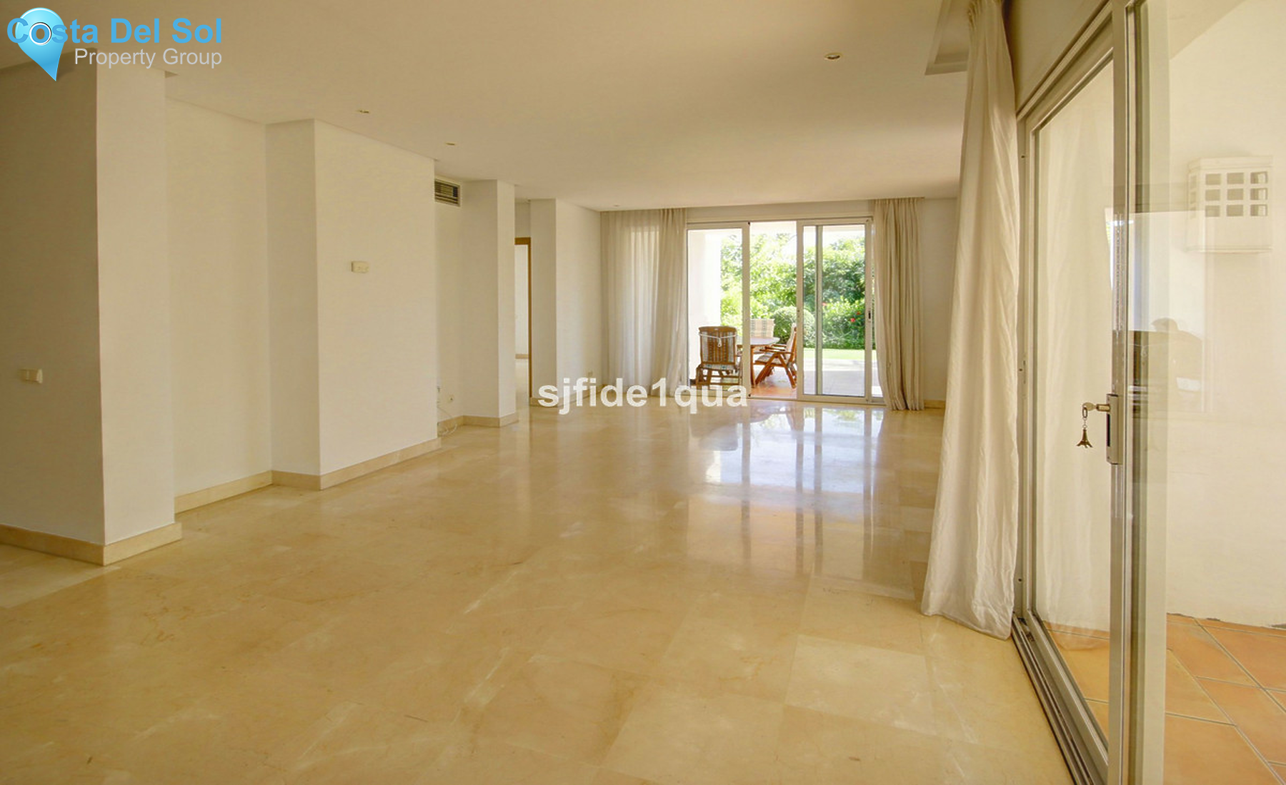 Ground Floor Apartment in Estepona-1527260