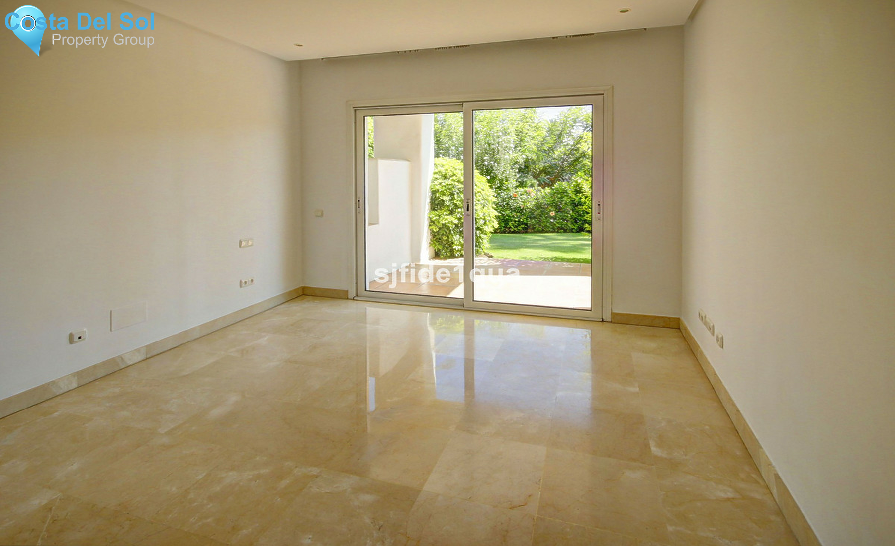 Ground Floor Apartment in Estepona-1527267