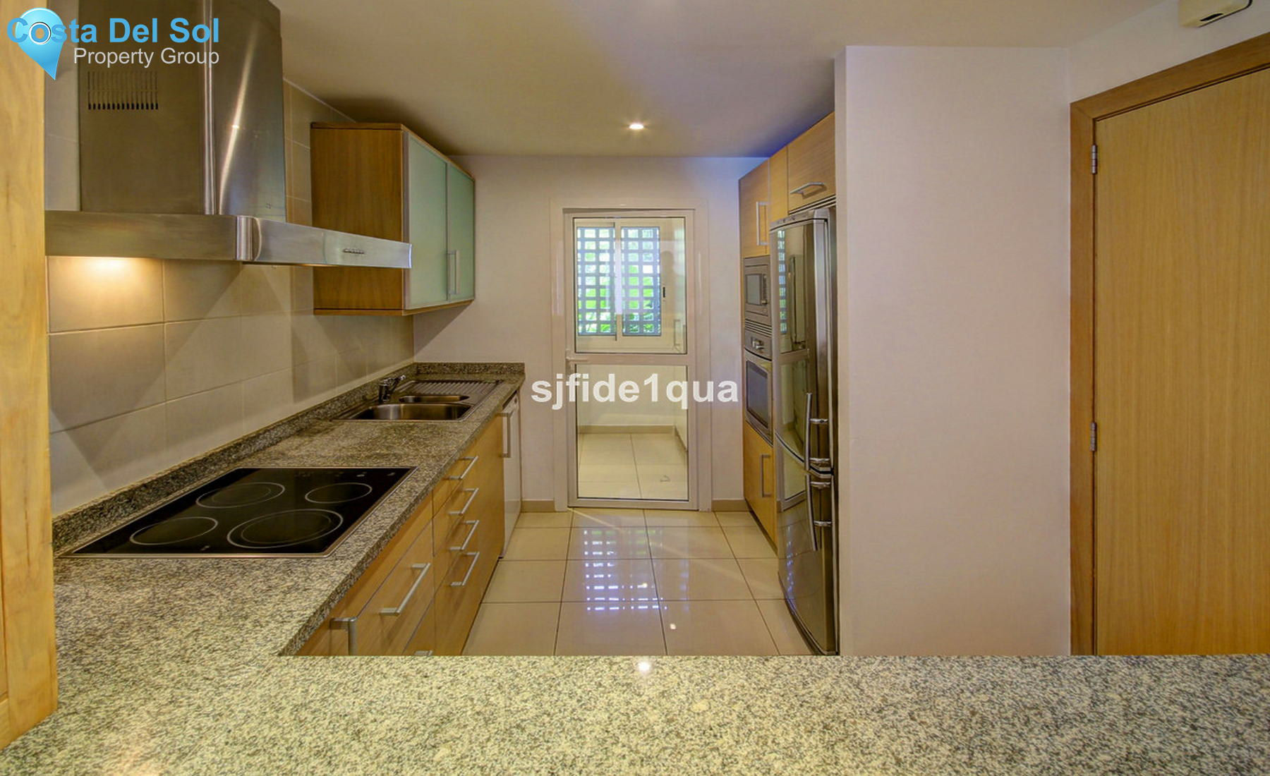Ground Floor Apartment in Estepona-1527255