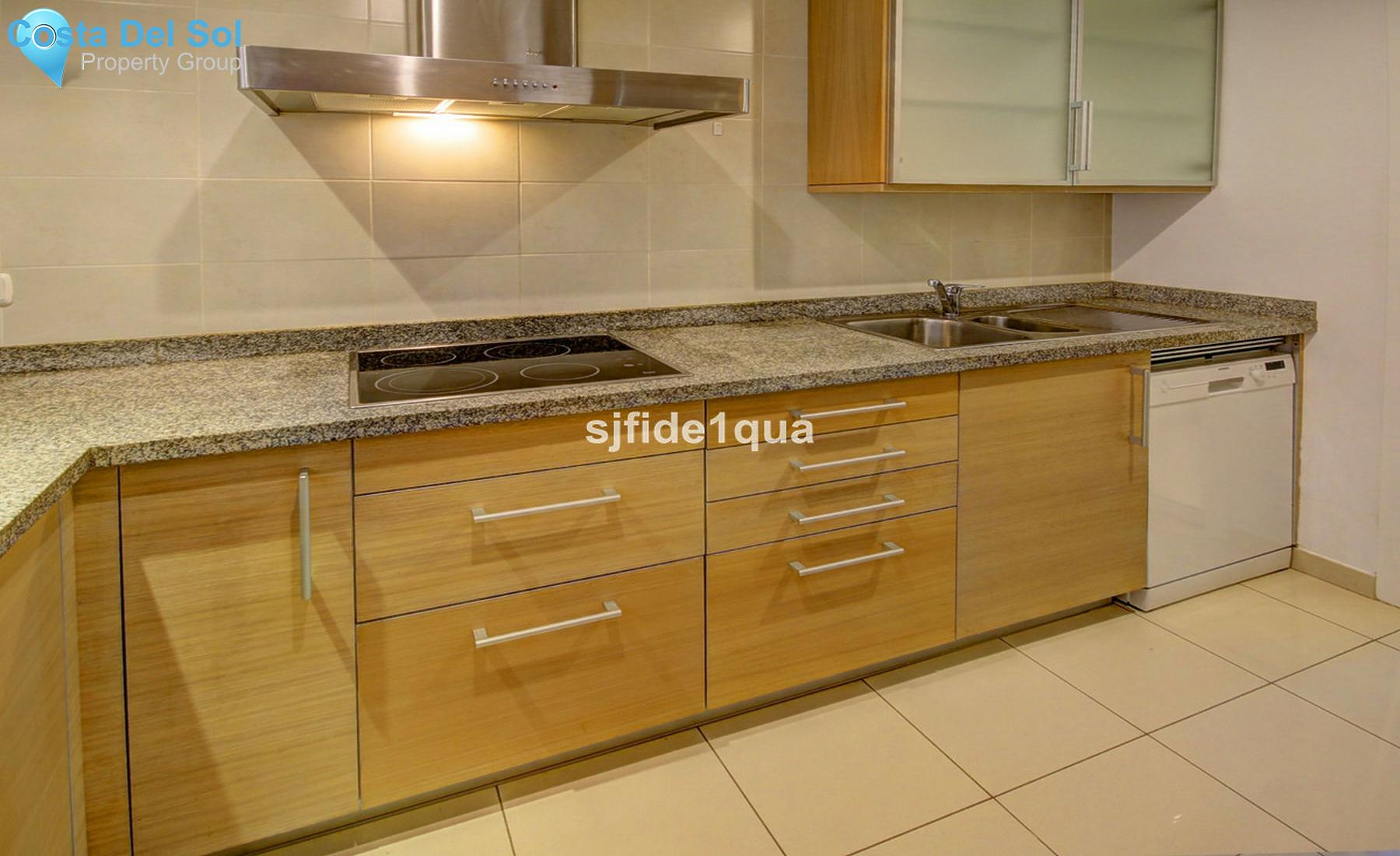 Ground Floor Apartment in Estepona-1527256