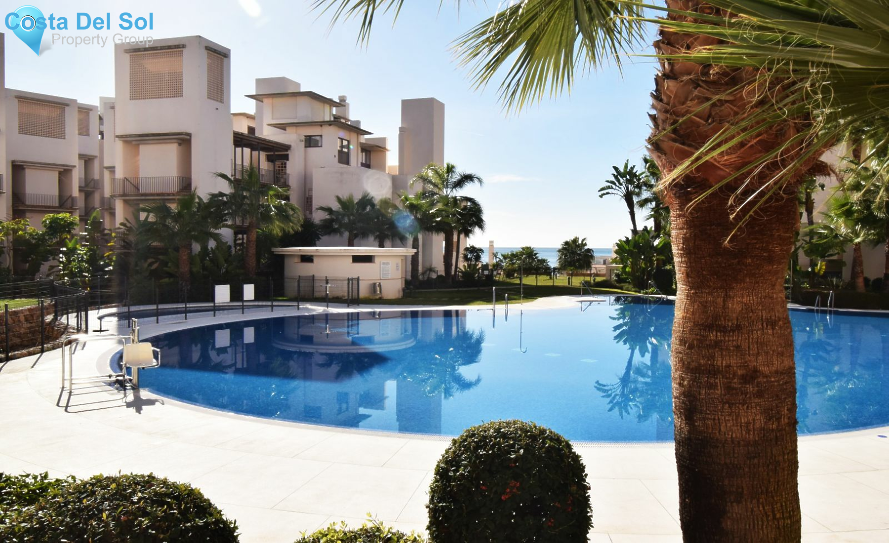 Ground Floor Apartment in Estepona-1145237