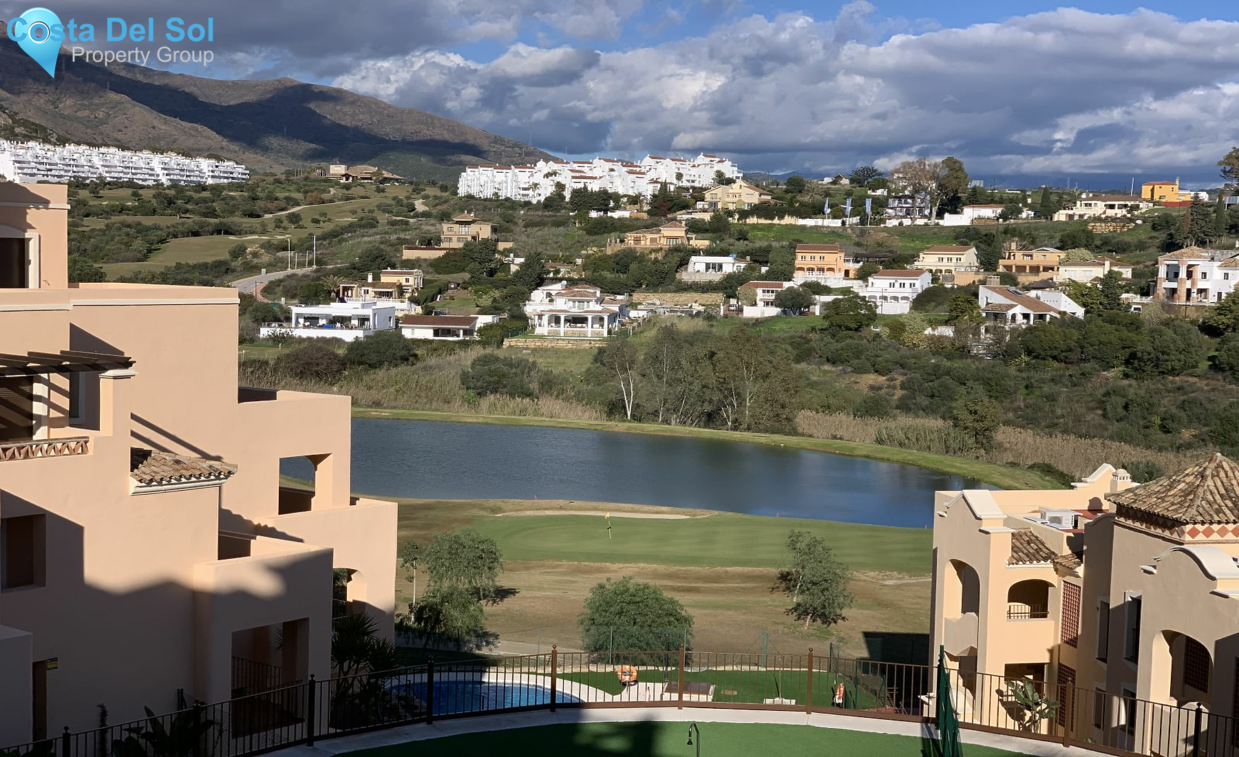 Ground Floor Apartment in Estepona-1155594