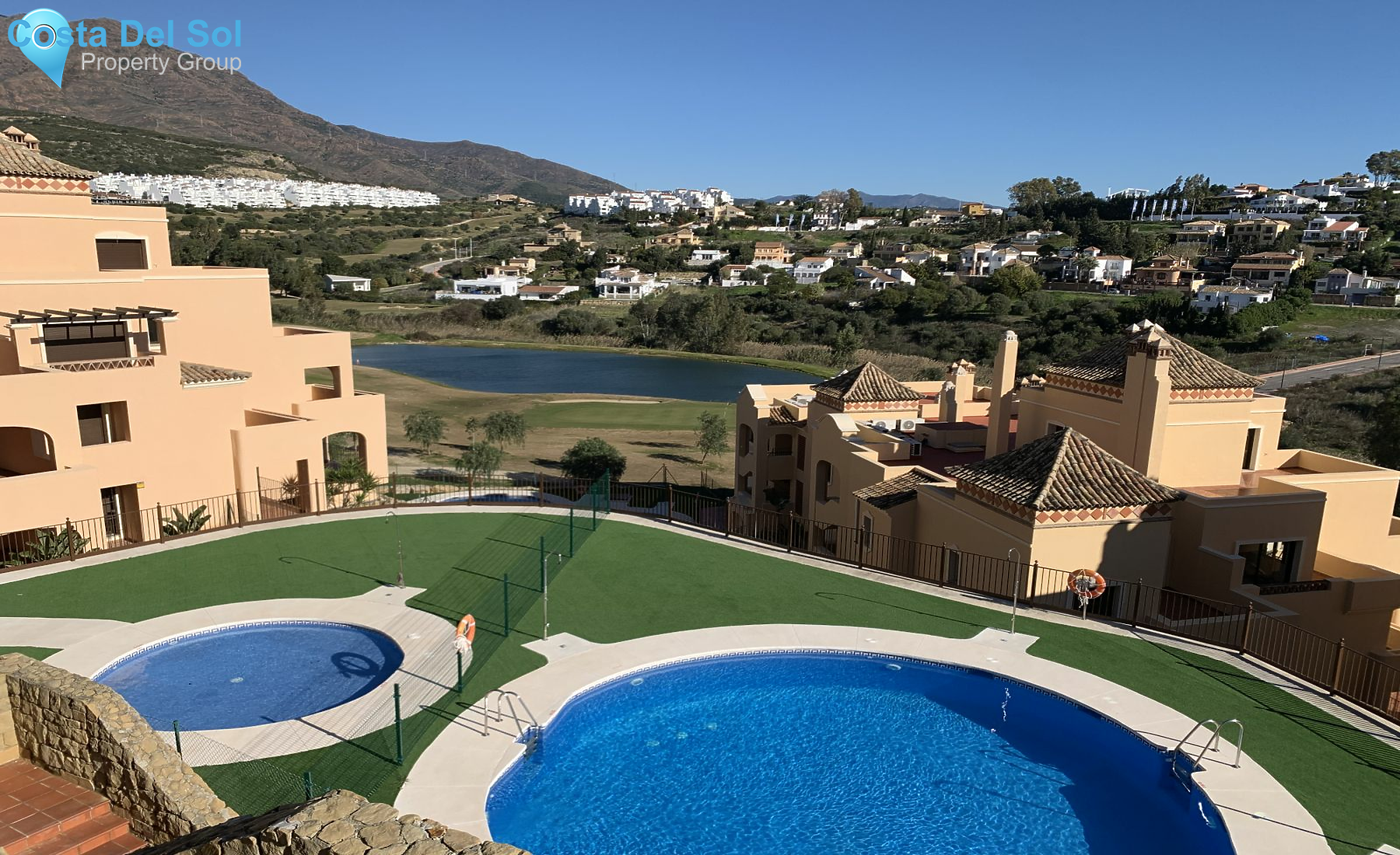 Ground Floor Apartment in Estepona-1155596