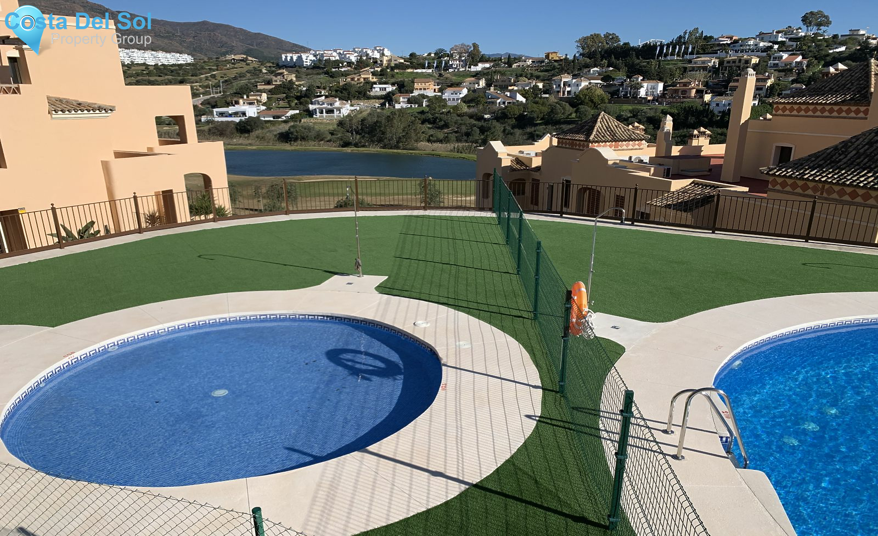 Ground Floor Apartment in Estepona-1155598