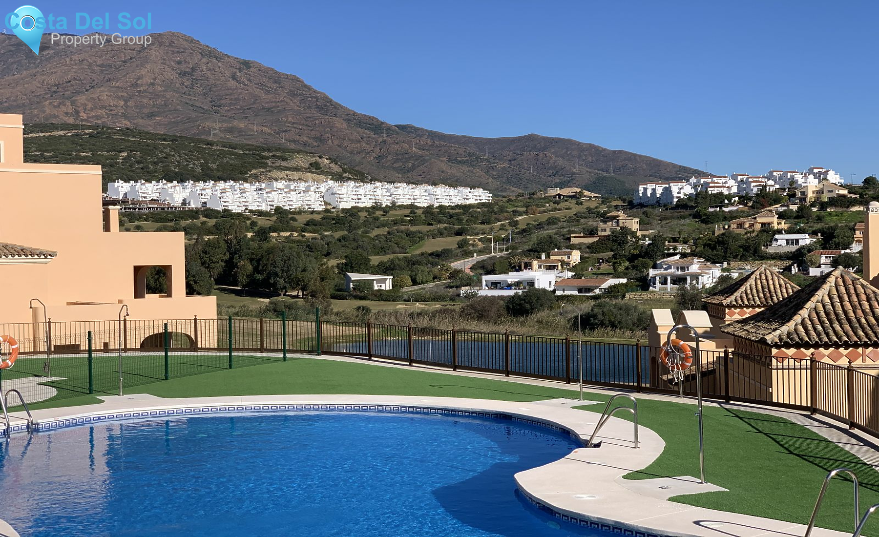 Ground Floor Apartment in Estepona-1155599