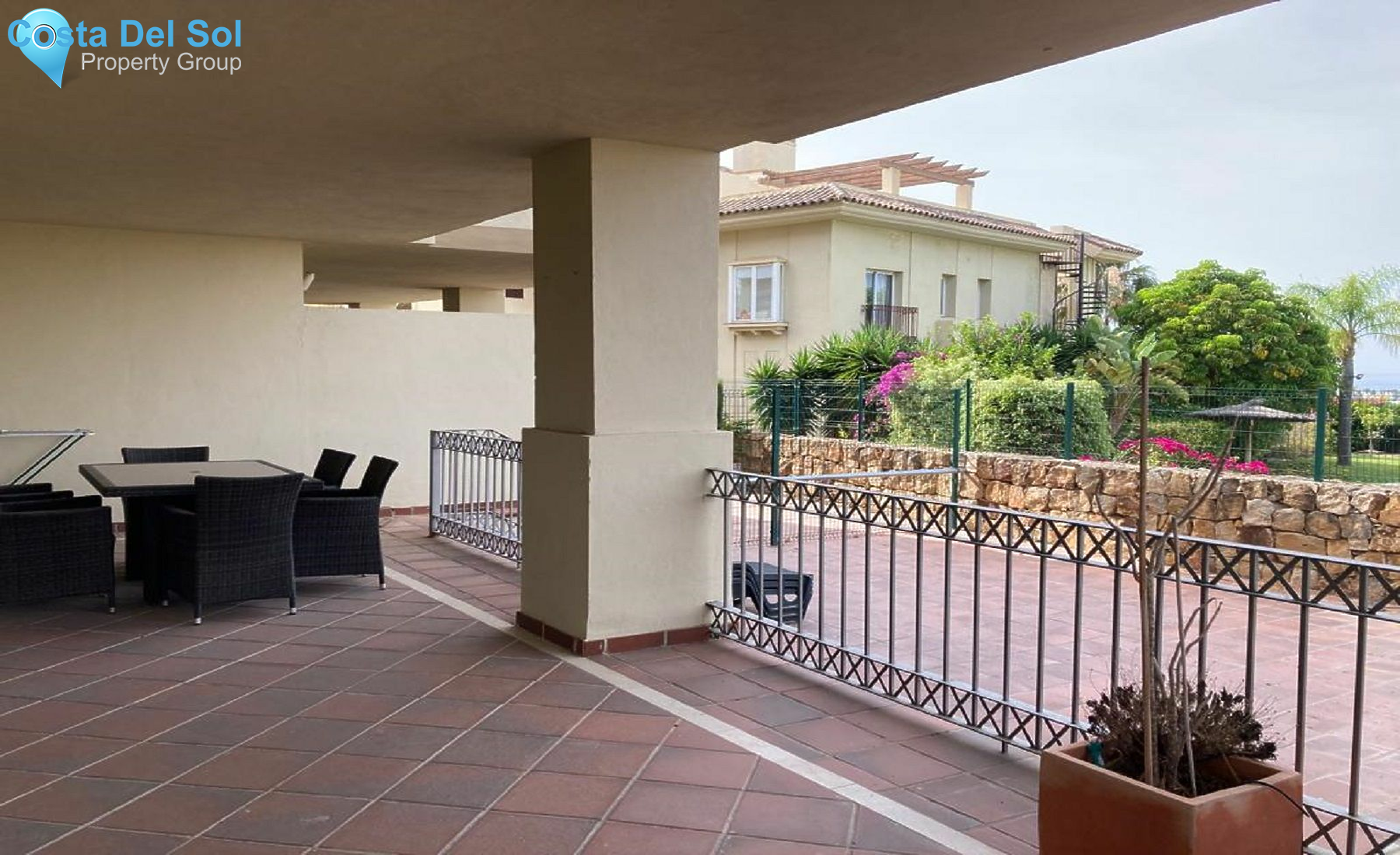 Ground Floor Apartment in Estepona-1157484
