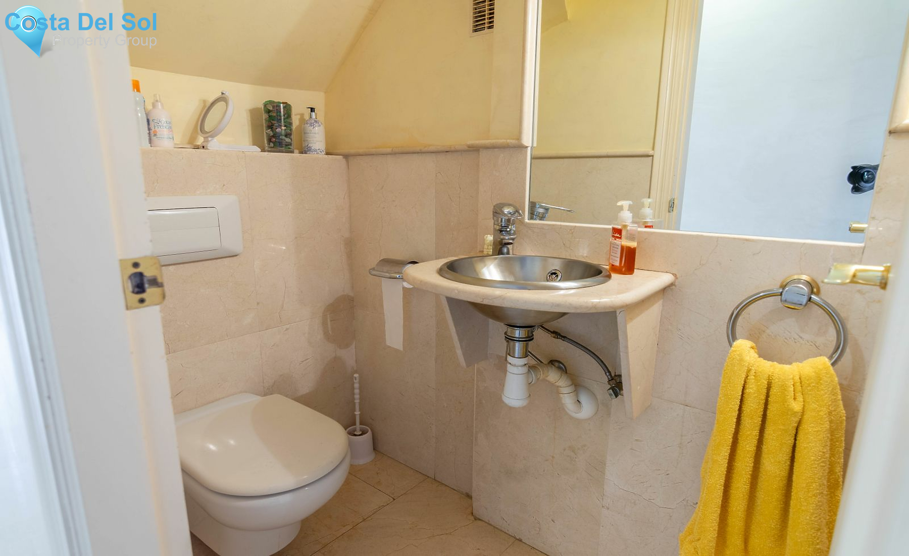 Ground Floor Apartment in Estepona-1185515