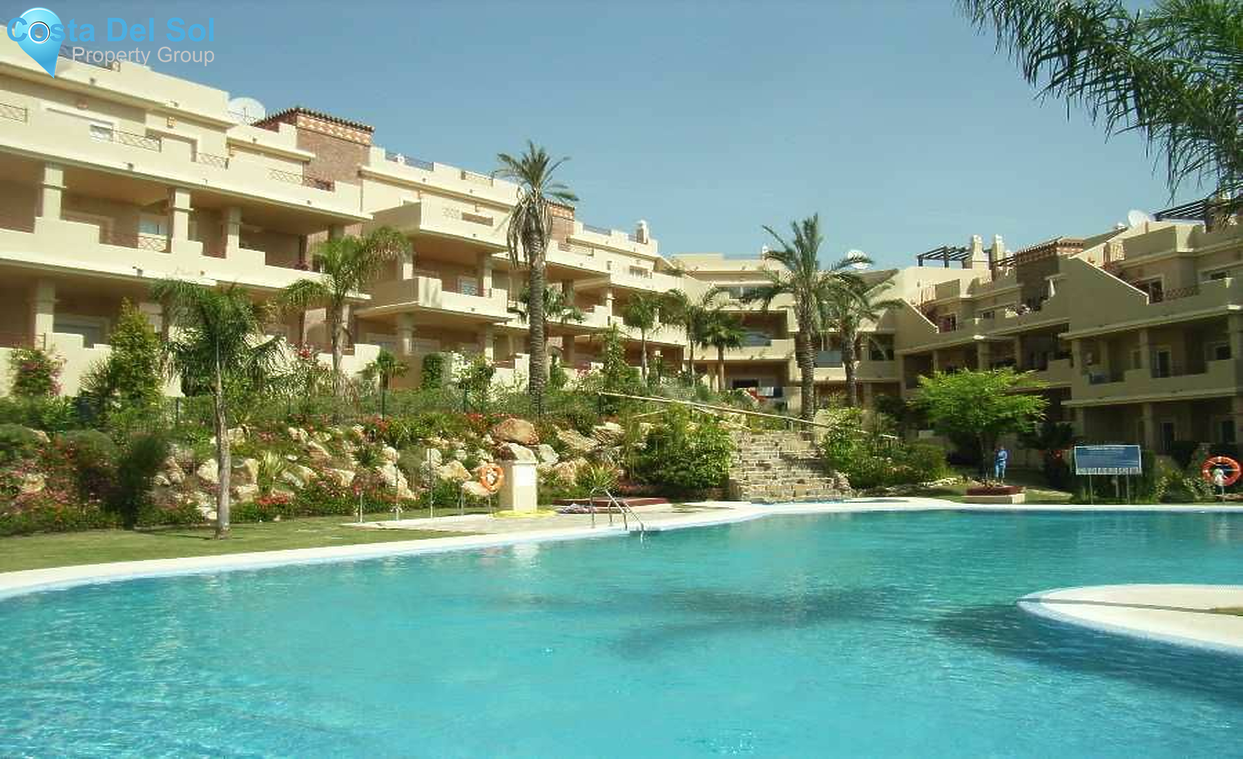 Ground Floor Apartment in Estepona-1189287