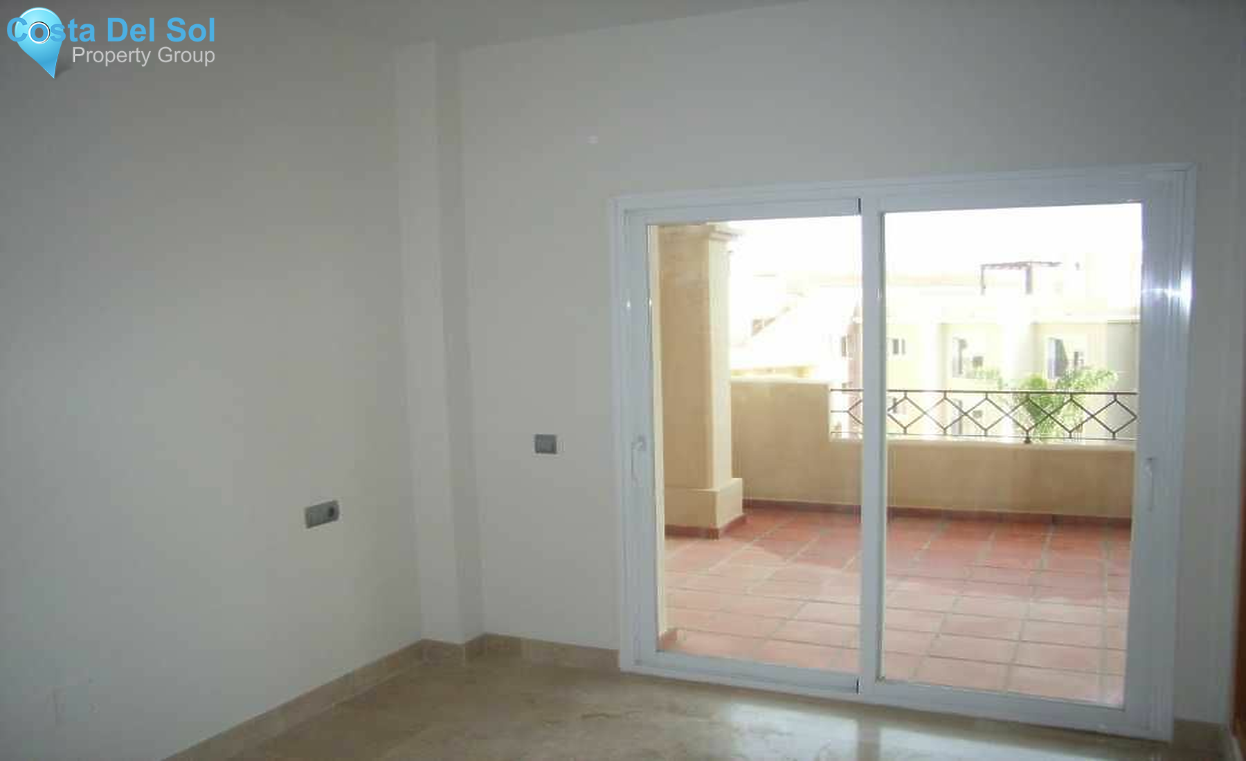 Ground Floor Apartment in Estepona-1189291