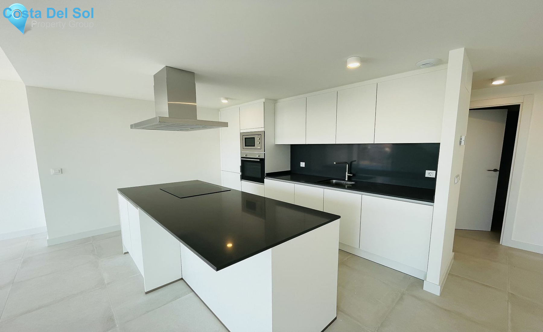 Ground Floor Apartment in Estepona-1189895