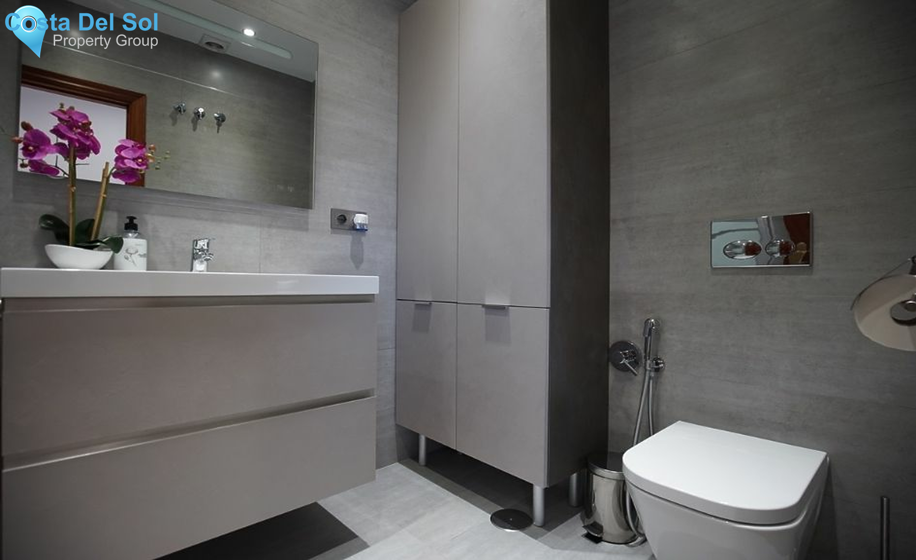 Ground Floor Apartment in Estepona-1210659