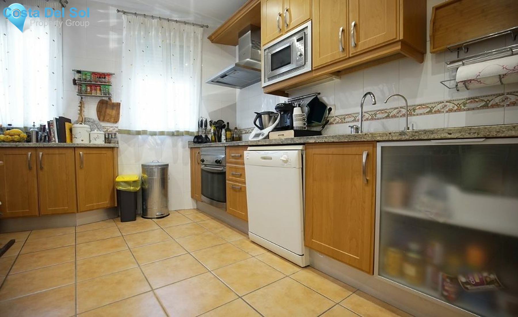 Ground Floor Apartment in Estepona-1210662