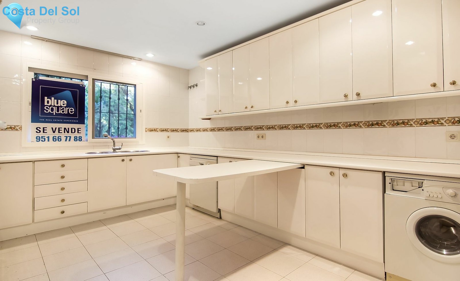 Ground Floor Apartment in Estepona-1215687