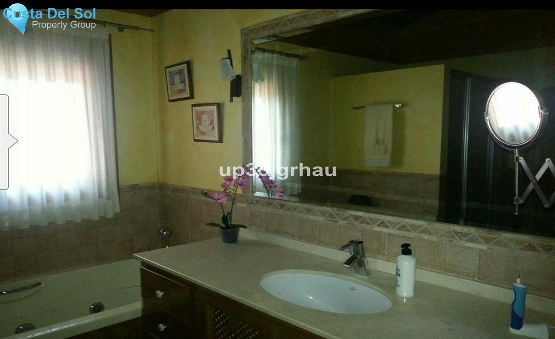 Ground Floor Apartment in Estepona-1228060