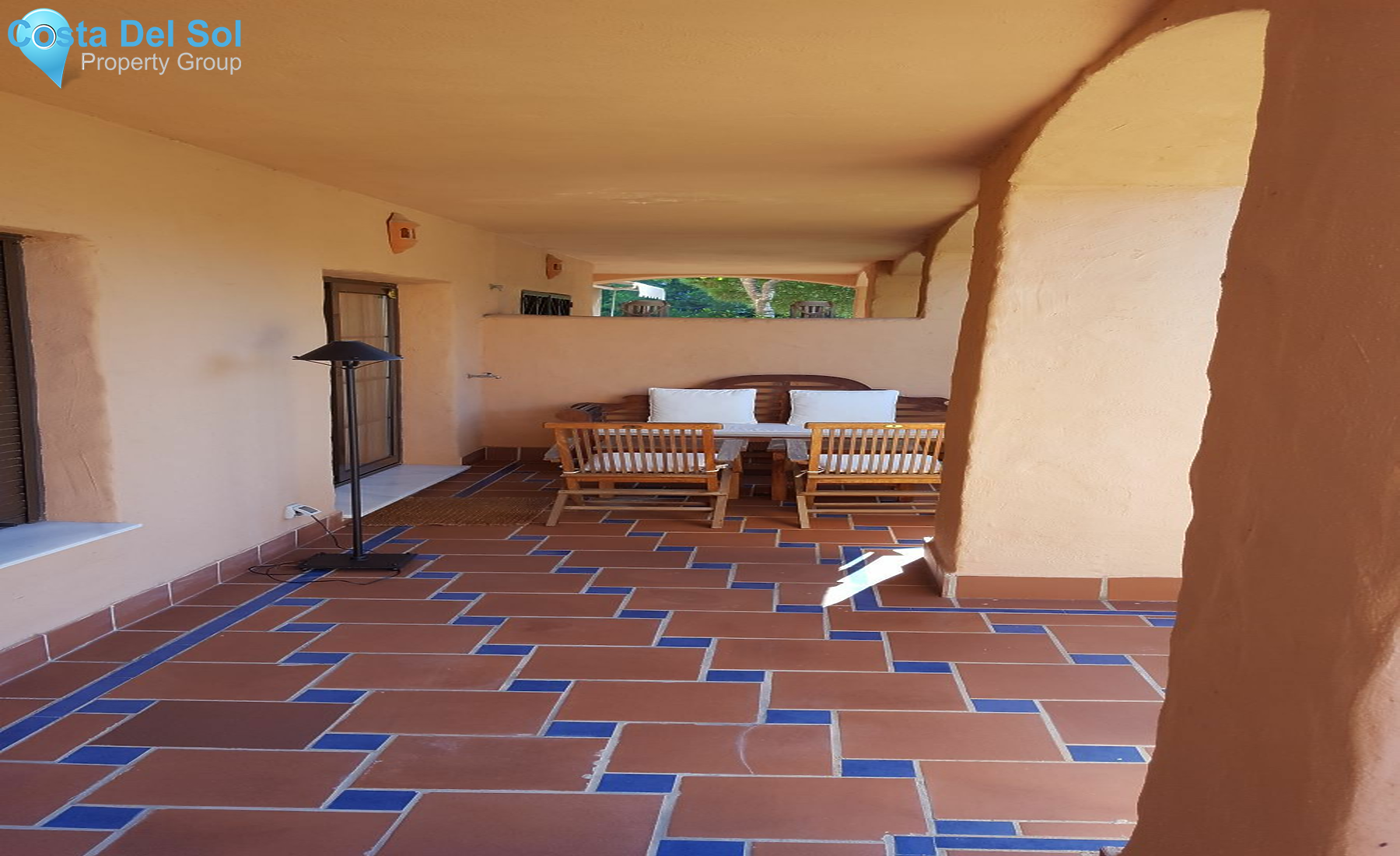 Ground Floor Apartment in Estepona-1230081