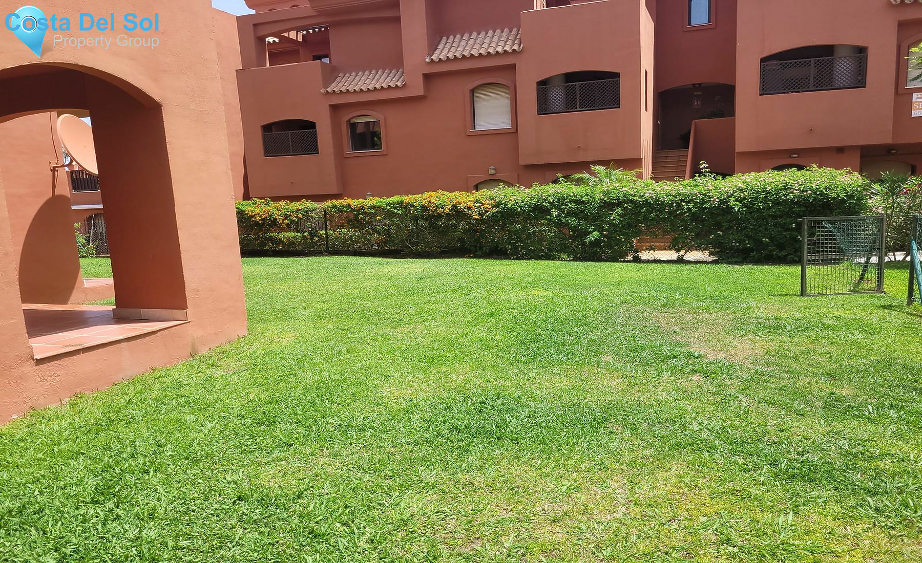Ground Floor Apartment in Estepona-1393761