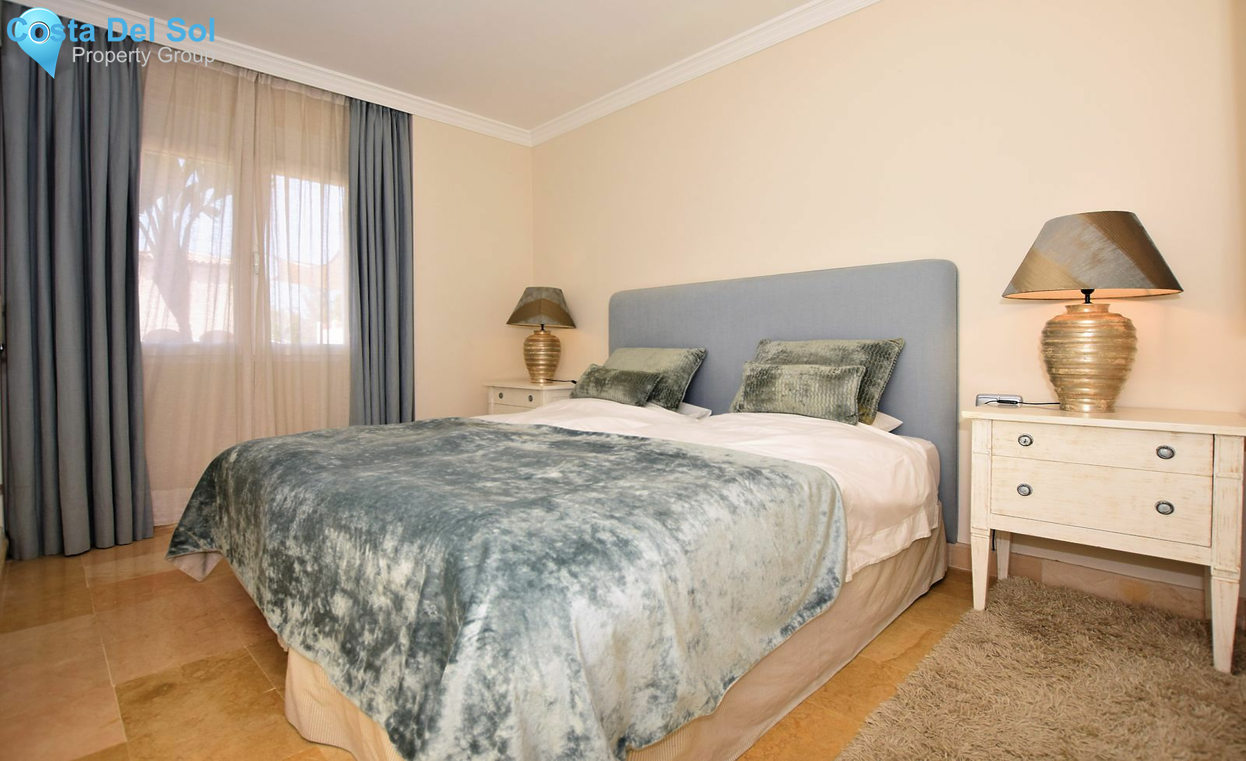 Ground Floor Apartment in Benahavís-1424203