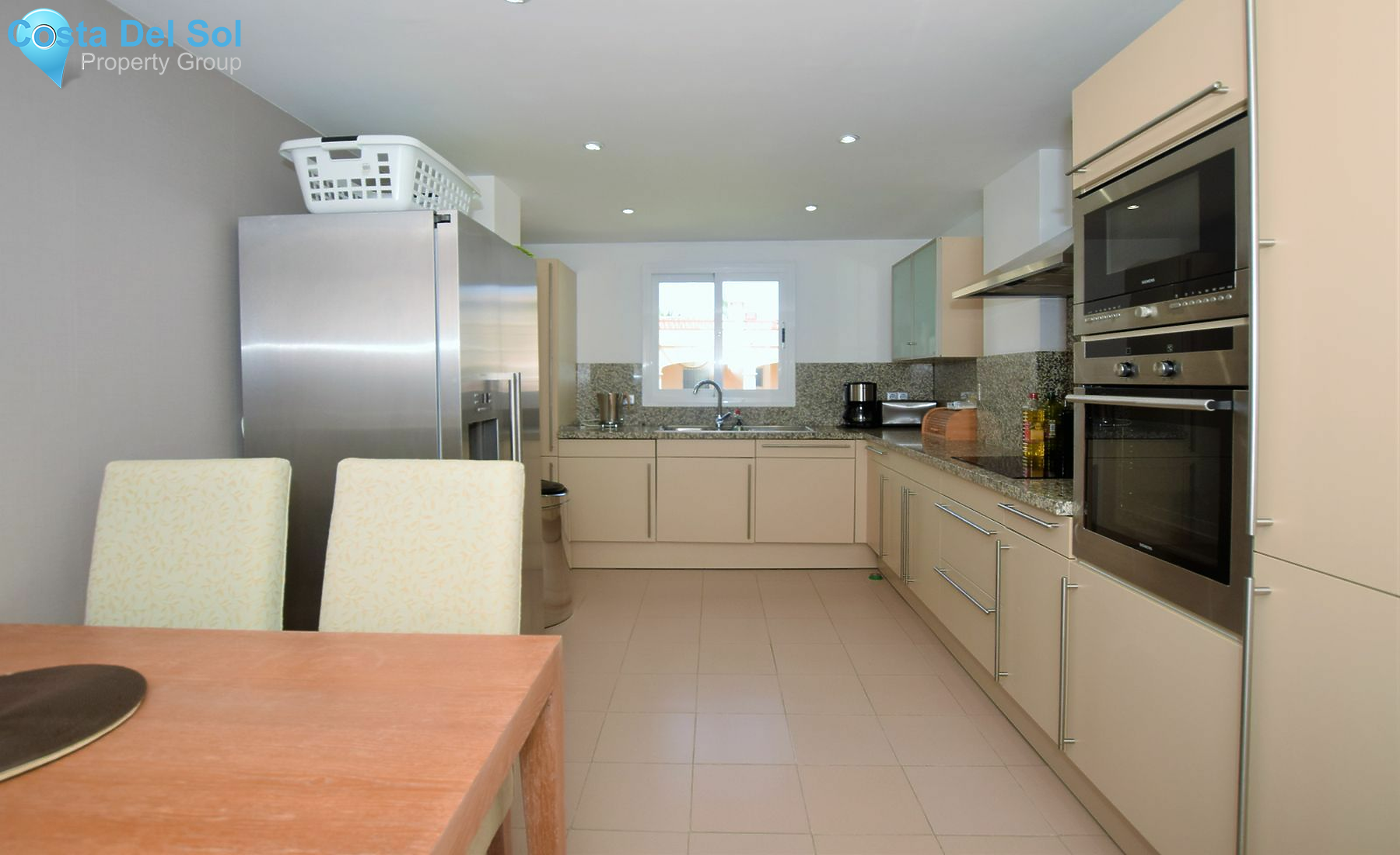 Ground Floor Apartment in Benahavís-1424207