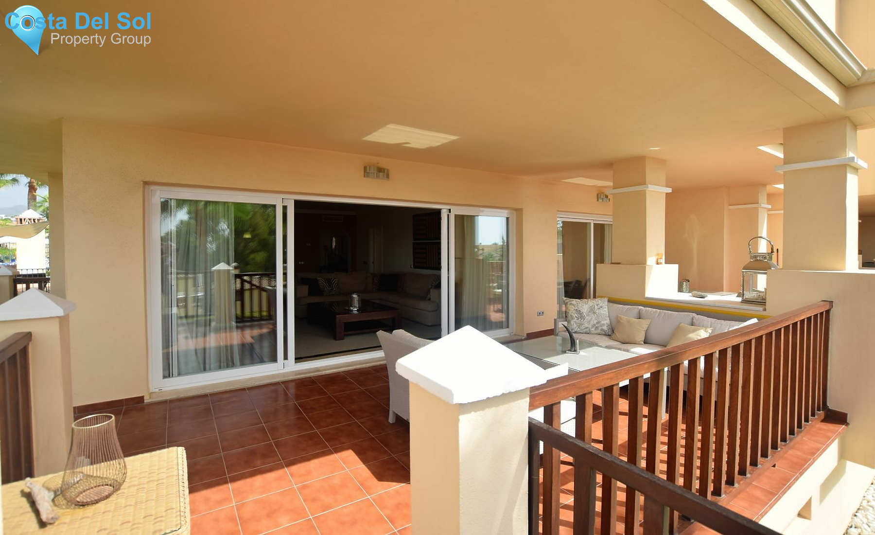 Ground Floor Apartment in Benahavís-1424194