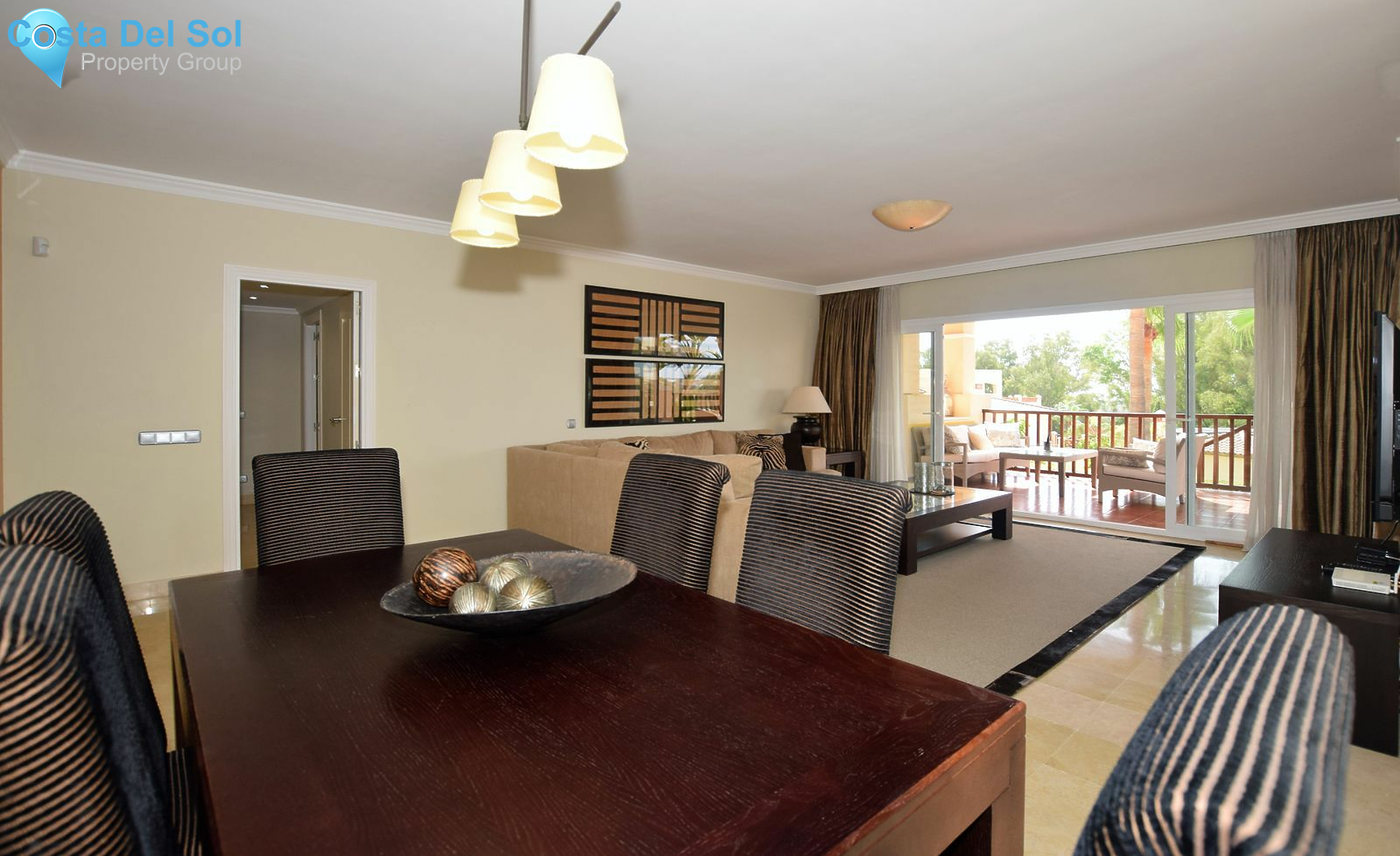 Ground Floor Apartment in Benahavís-1424195
