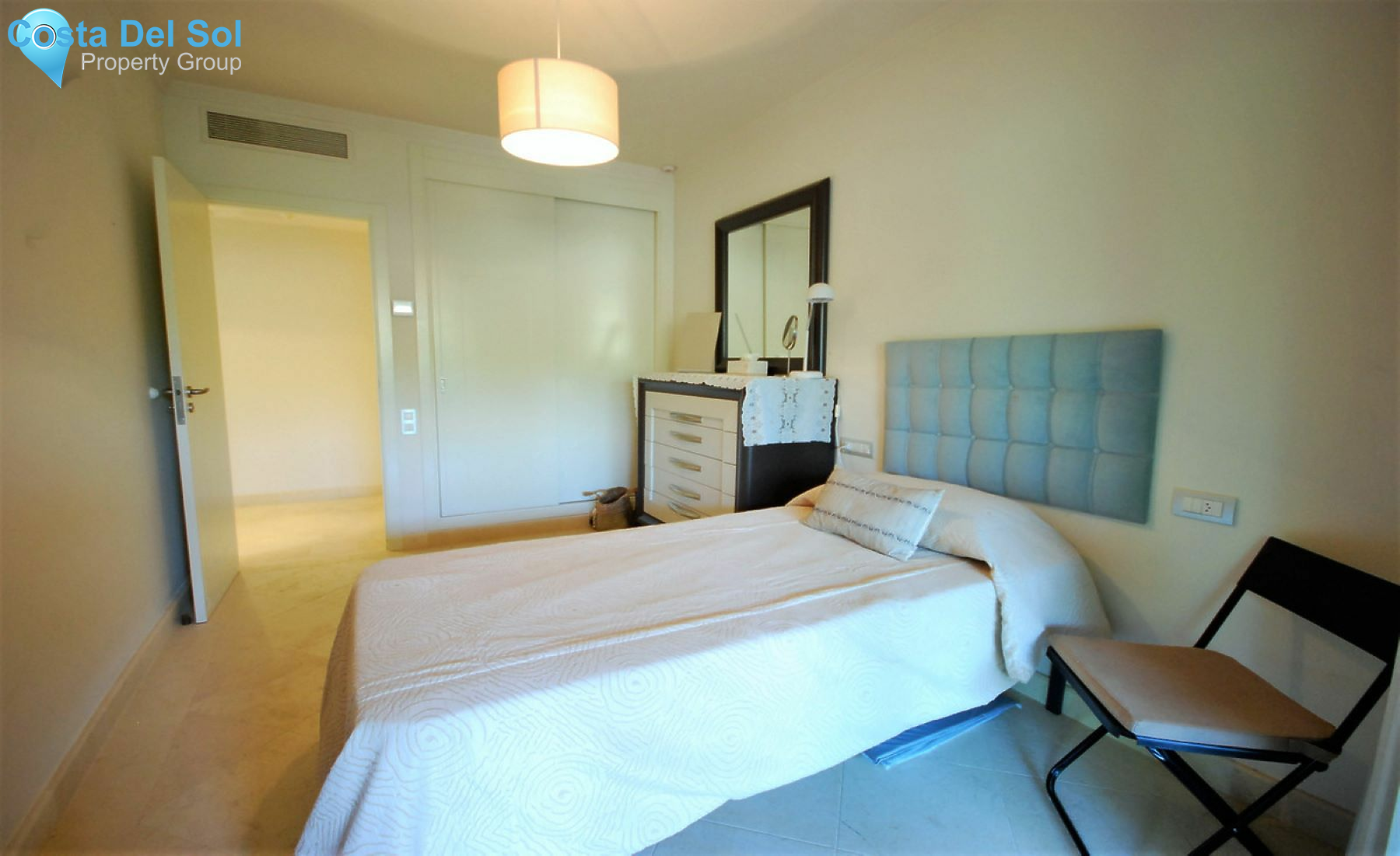 Ground Floor Apartment in Estepona-1428376