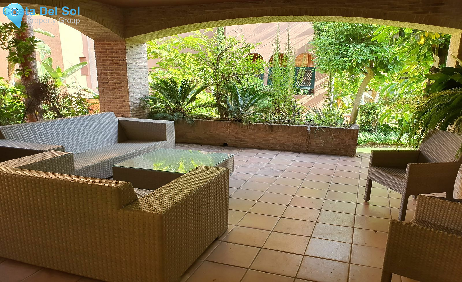Ground Floor Apartment in Estepona-1428365