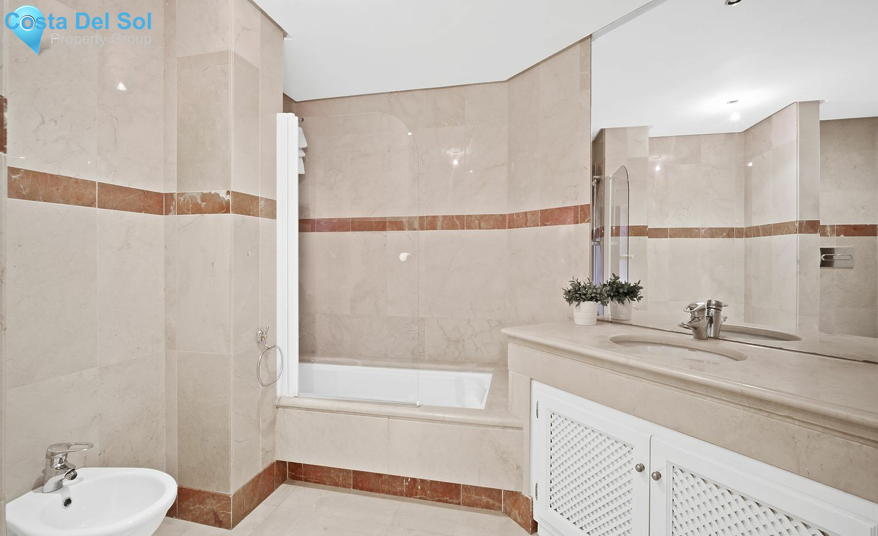 Ground Floor Apartment in Estepona-1442749