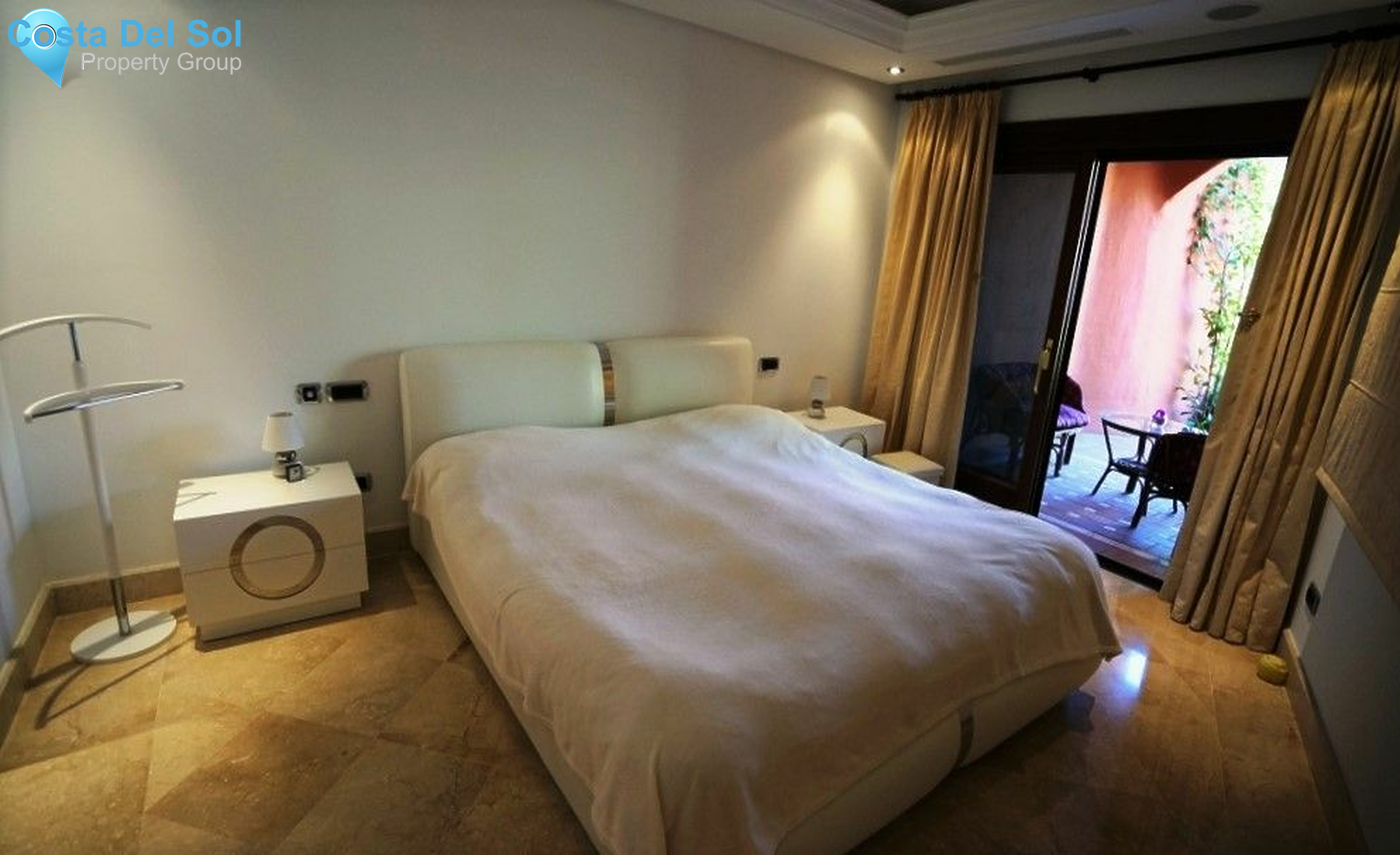 Ground Floor Apartment in Estepona-1466114