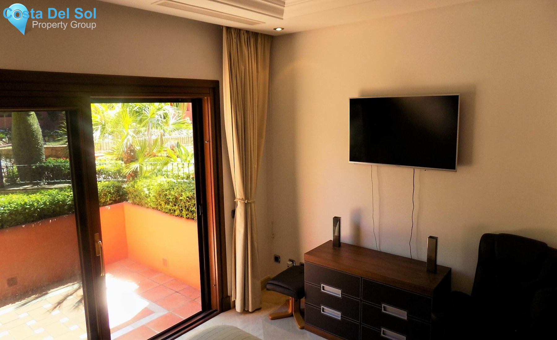 Ground Floor Apartment in Estepona-1466115