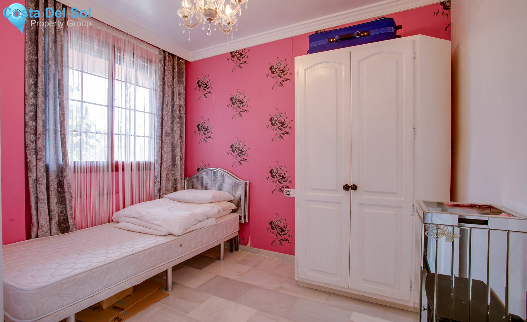 Ground Floor Apartment in Estepona-1473212