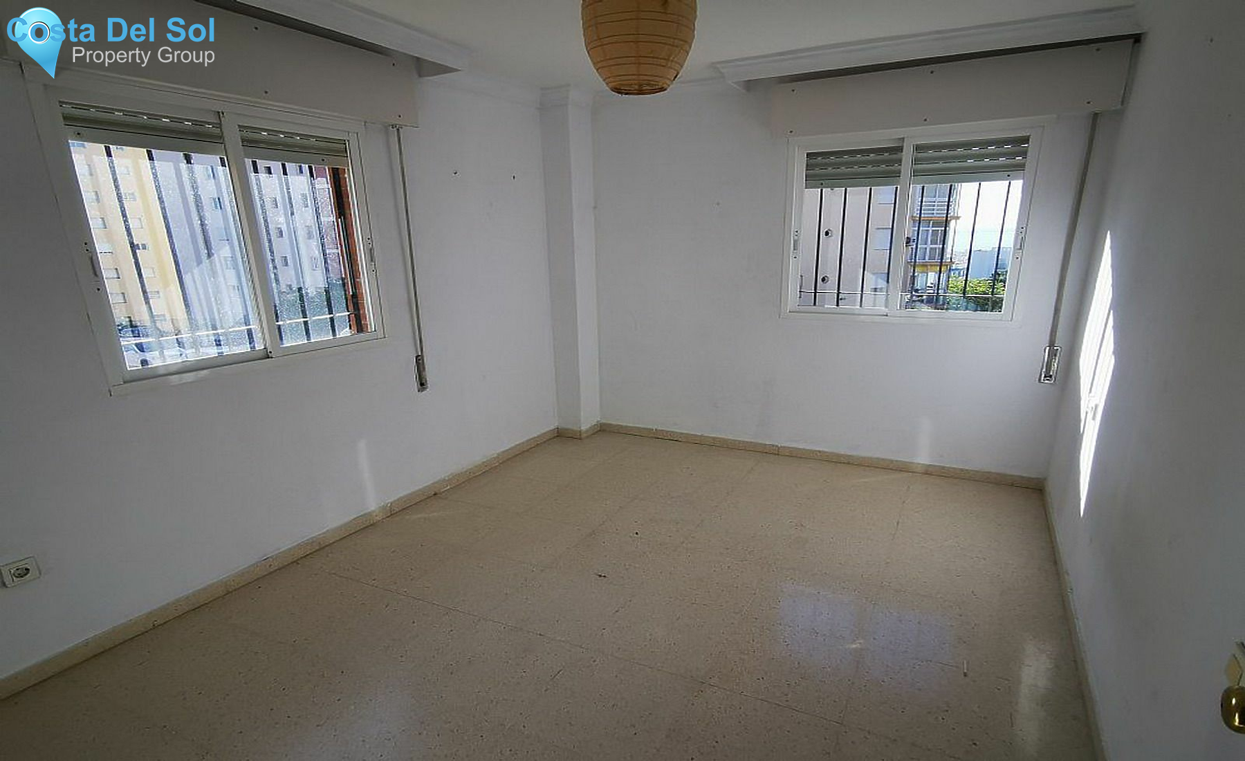 Ground Floor Apartment in Estepona-1481359