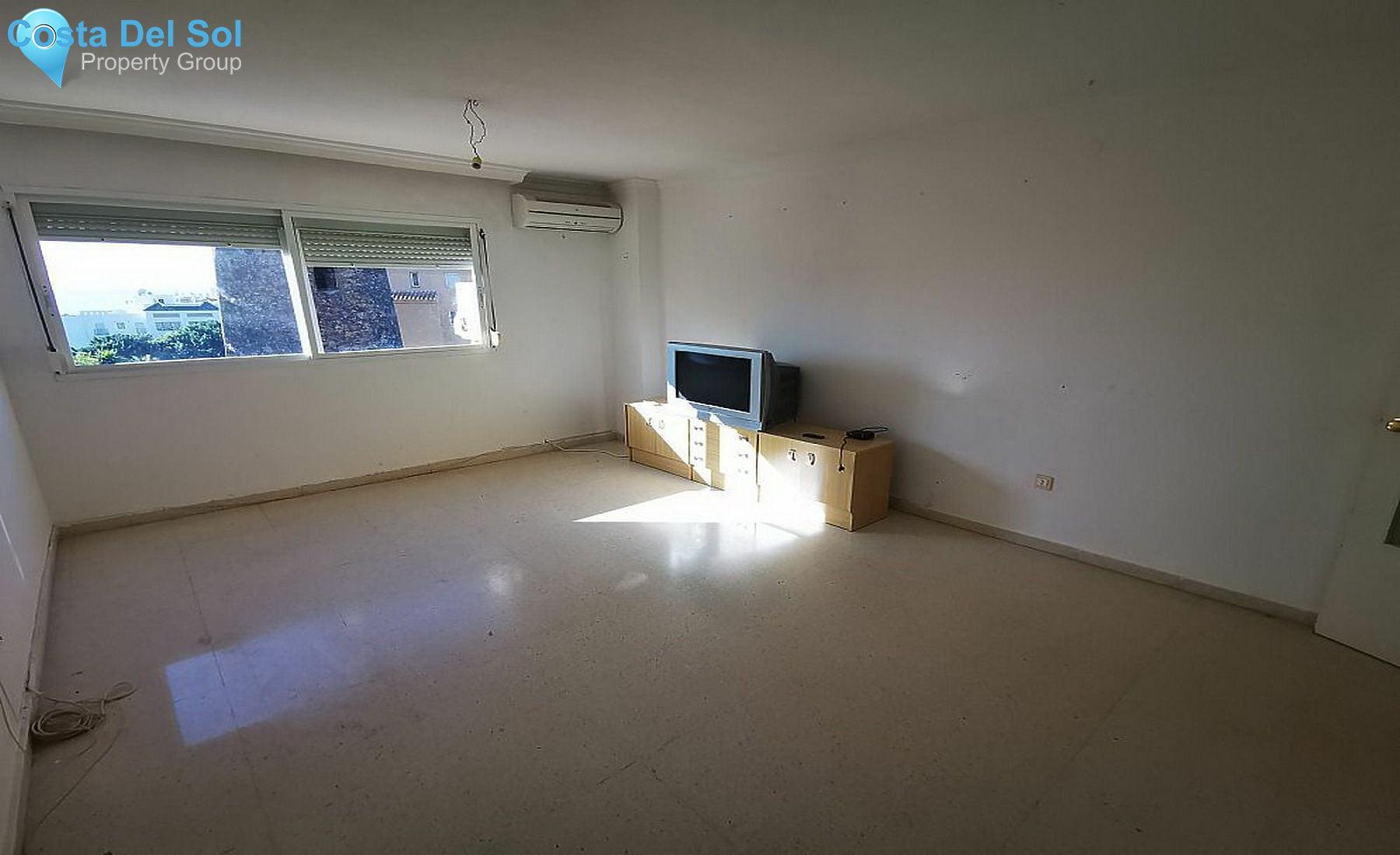 Ground Floor Apartment in Estepona-1481351