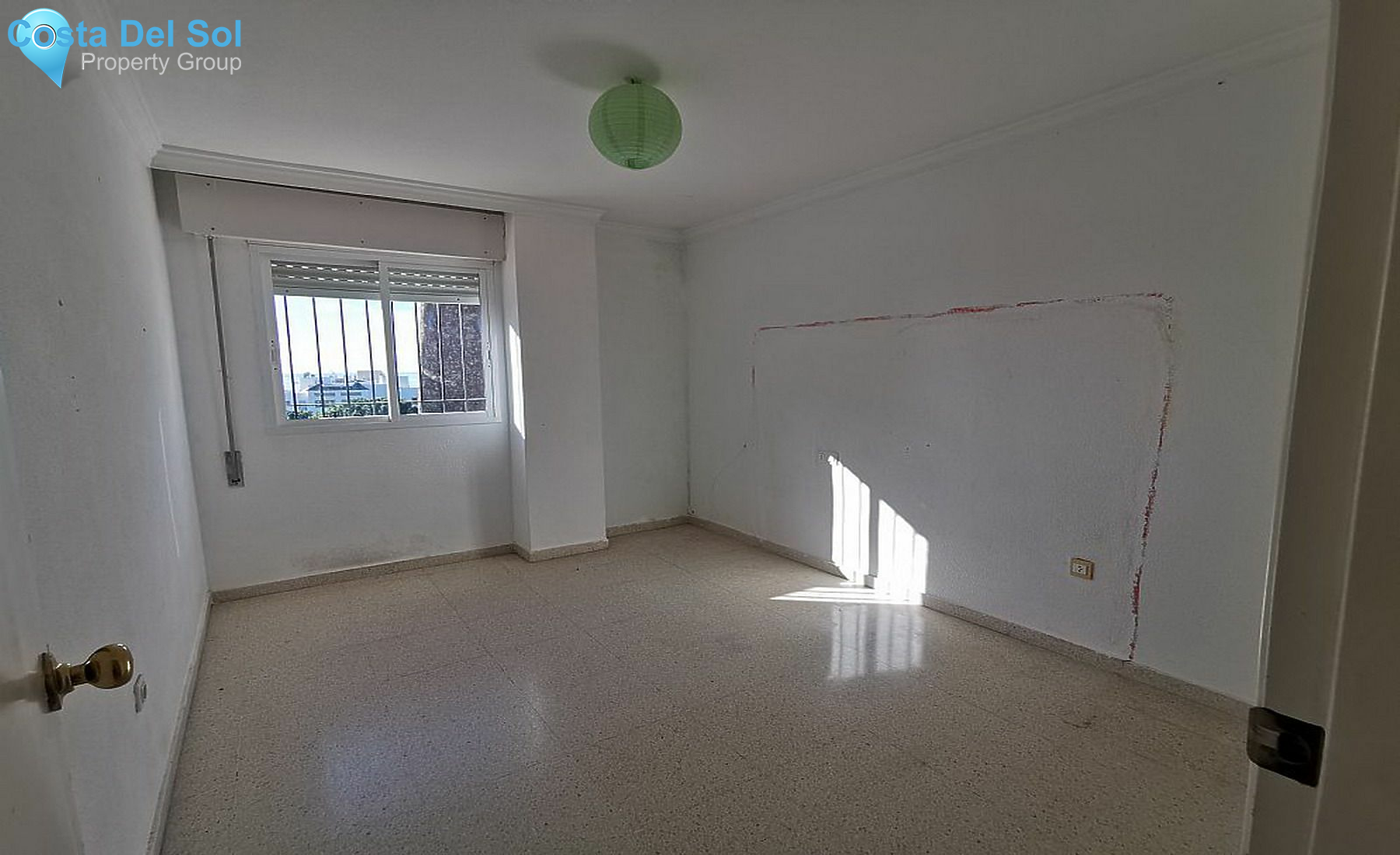 Ground Floor Apartment in Estepona-1481355