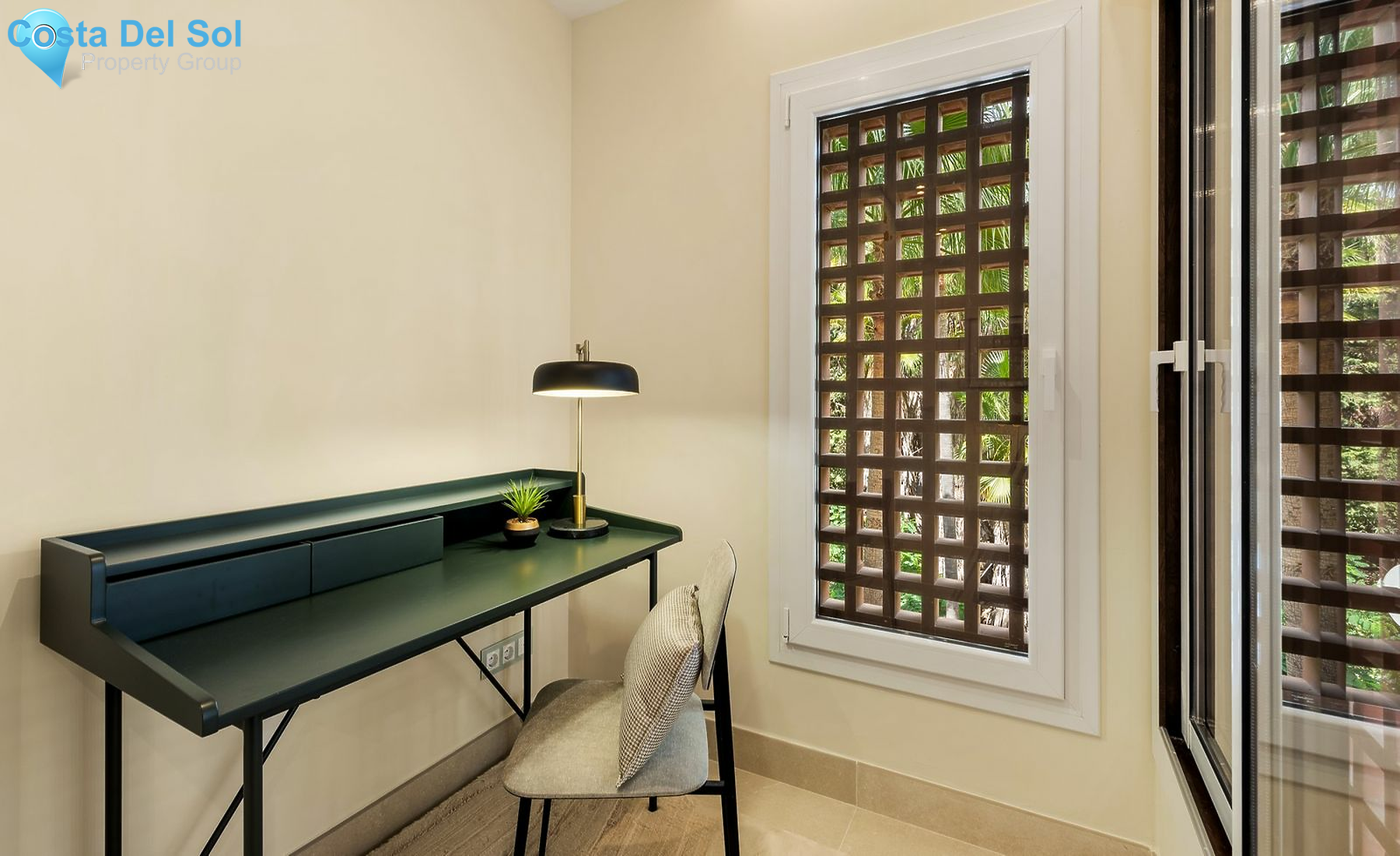 Ground Floor Apartment in Estepona-1482976