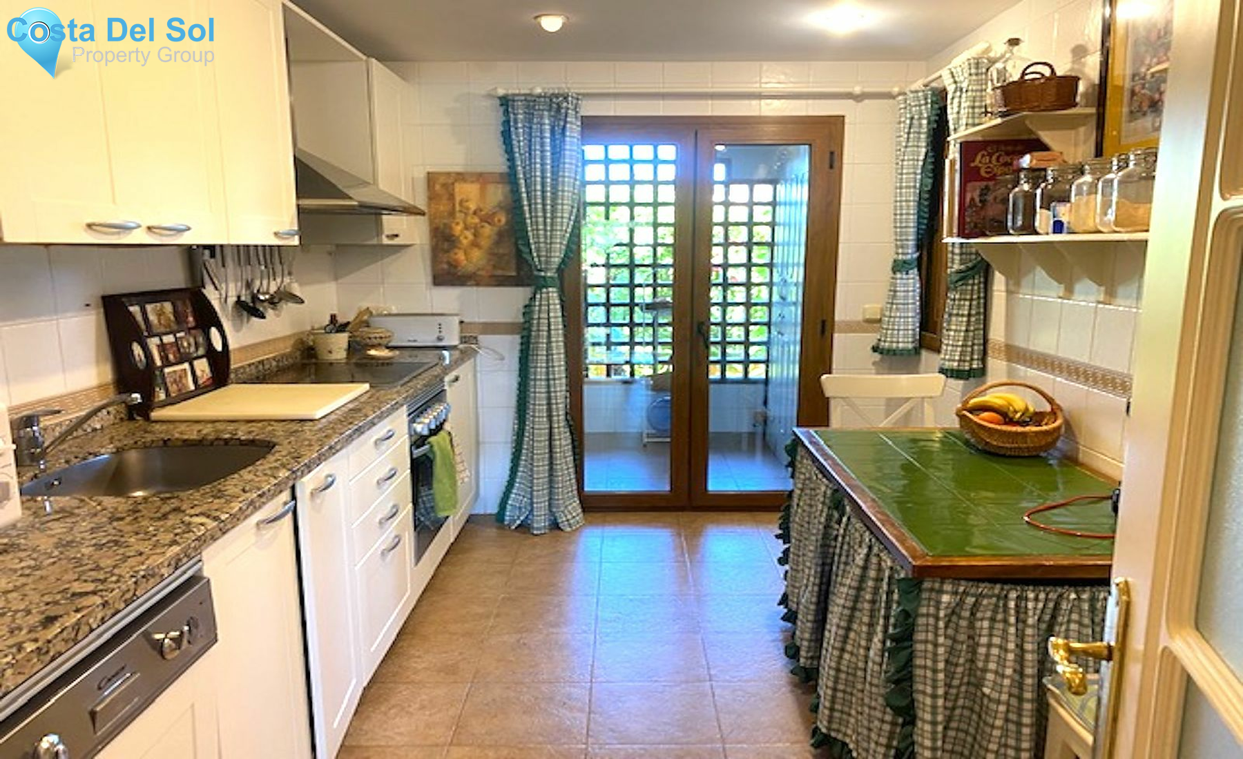 Ground Floor Apartment in Guadalmina Baja-1187524