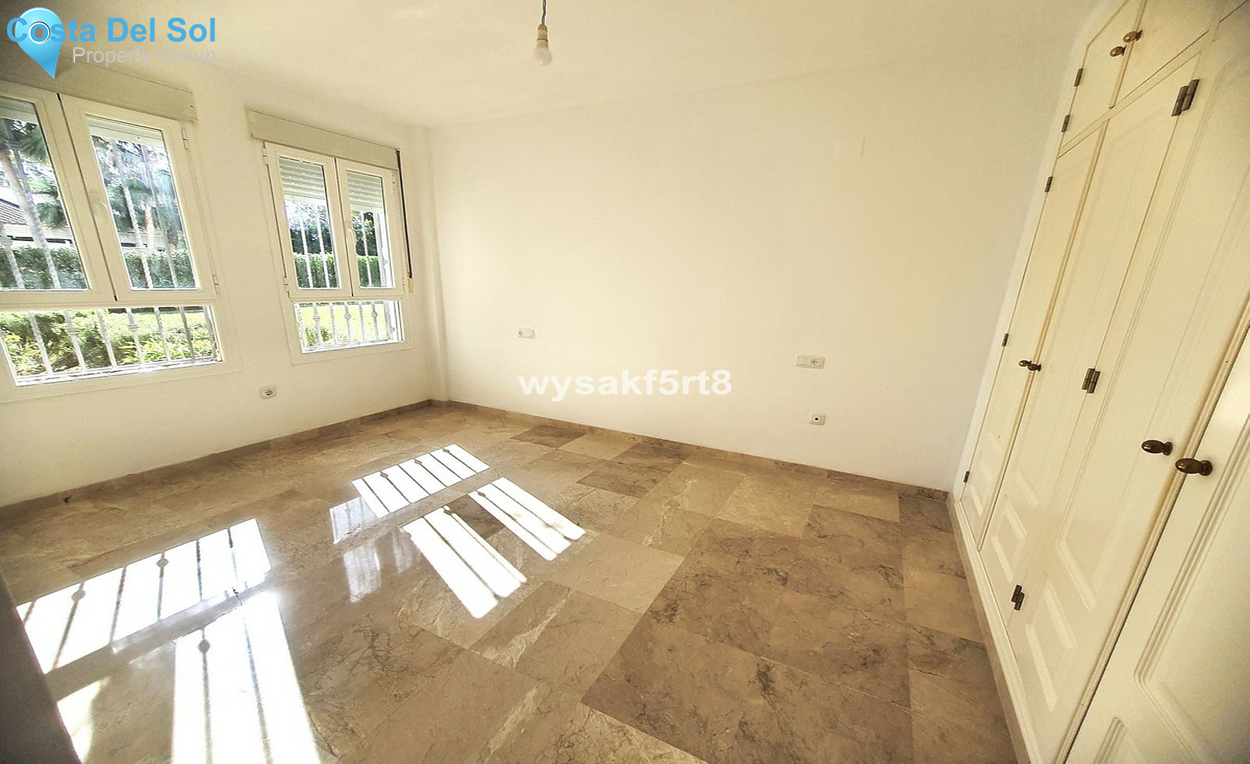 Ground Floor Apartment in La Duquesa-1263685