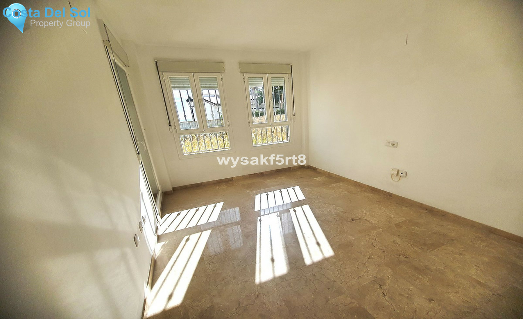 Ground Floor Apartment in La Duquesa-1263681
