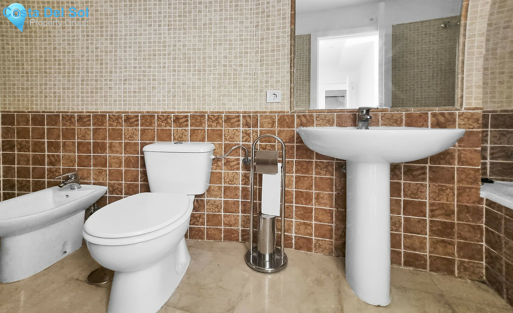 Ground Floor Apartment in La Duquesa-1403453