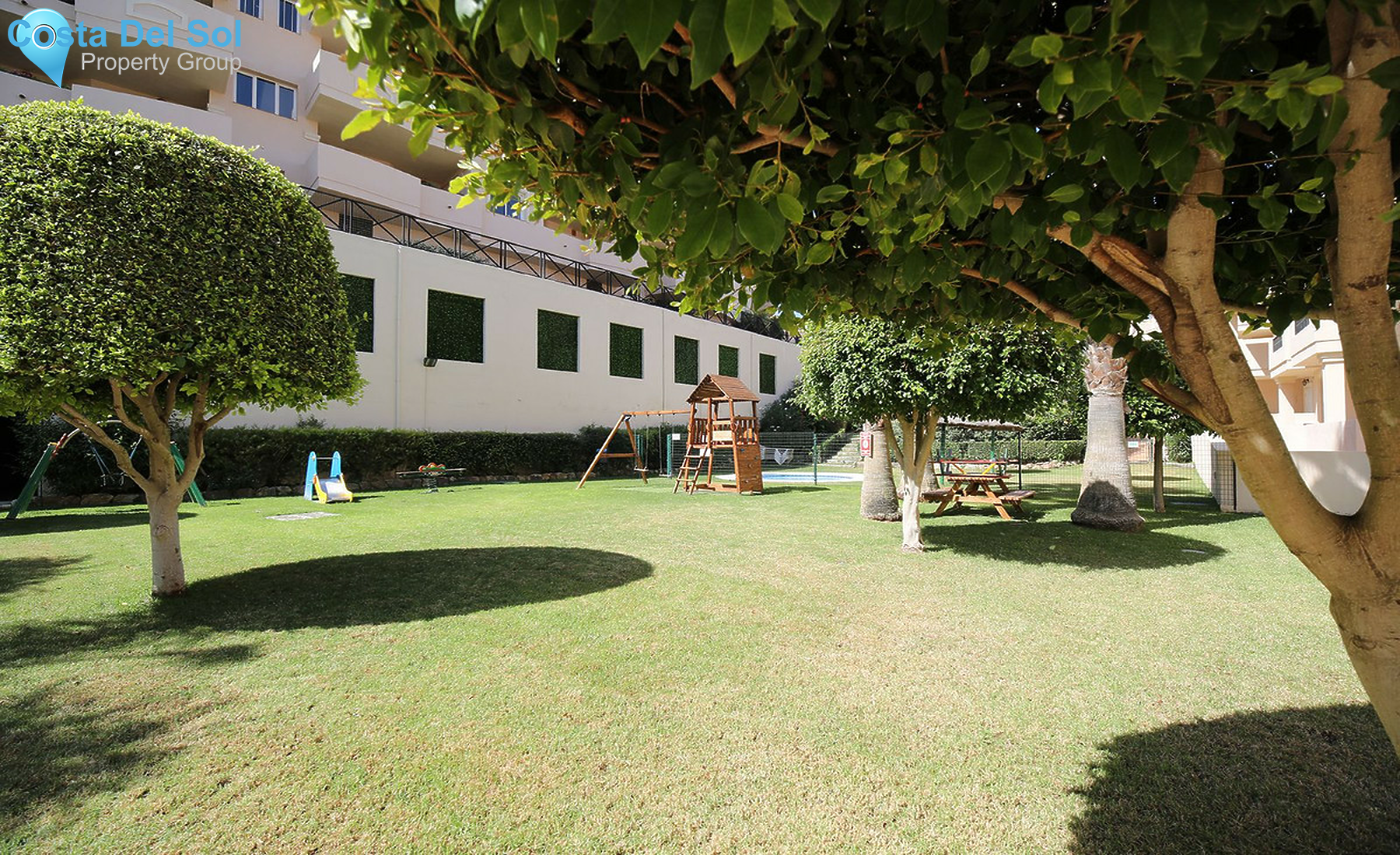 Ground Floor Apartment in La Duquesa-1537019