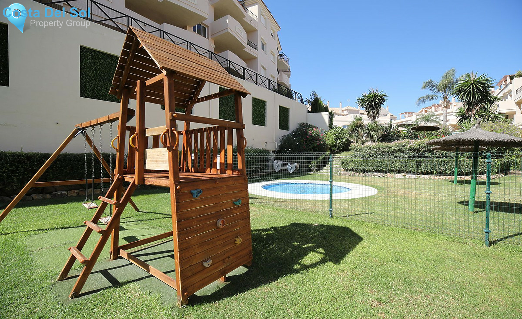 Ground Floor Apartment in La Duquesa-1537020