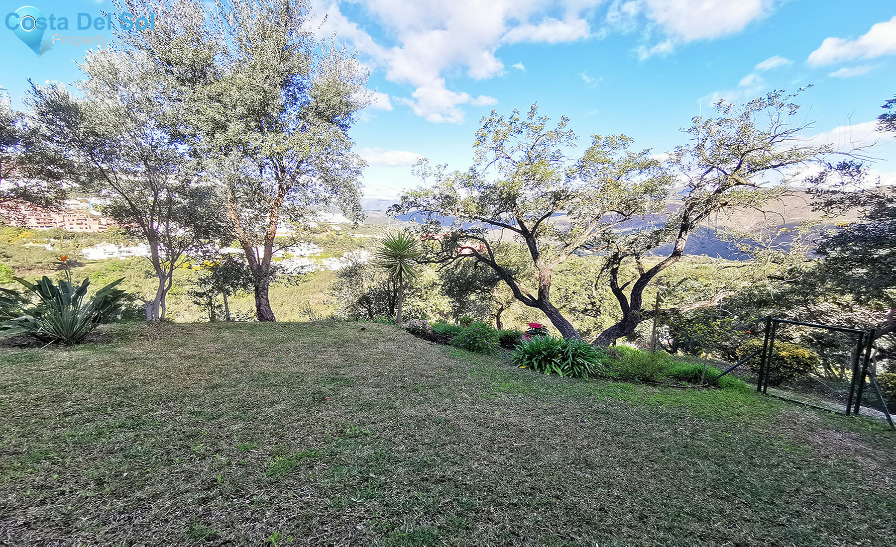 Ground Floor Apartment in La Mairena-1268812