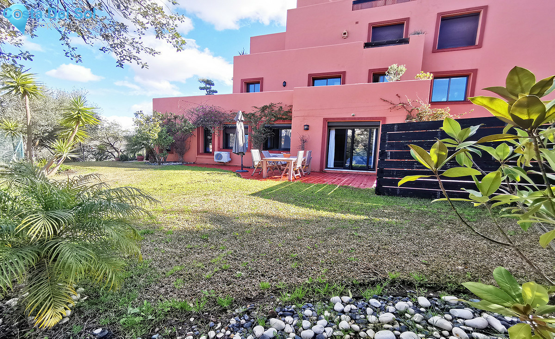 Ground Floor Apartment in La Mairena-1268795