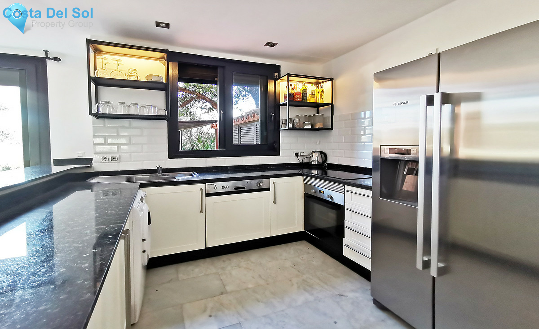 Ground Floor Apartment in La Mairena-1268798