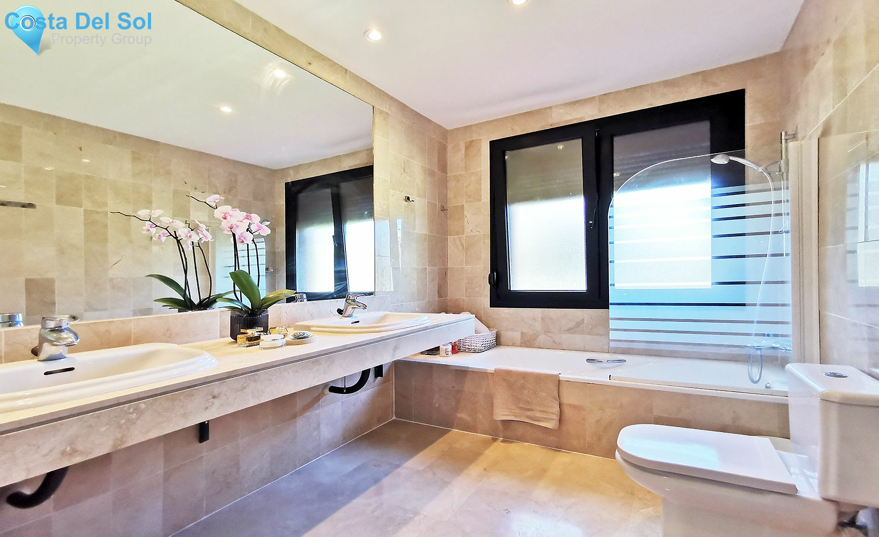 Ground Floor Apartment in La Mairena-1181527