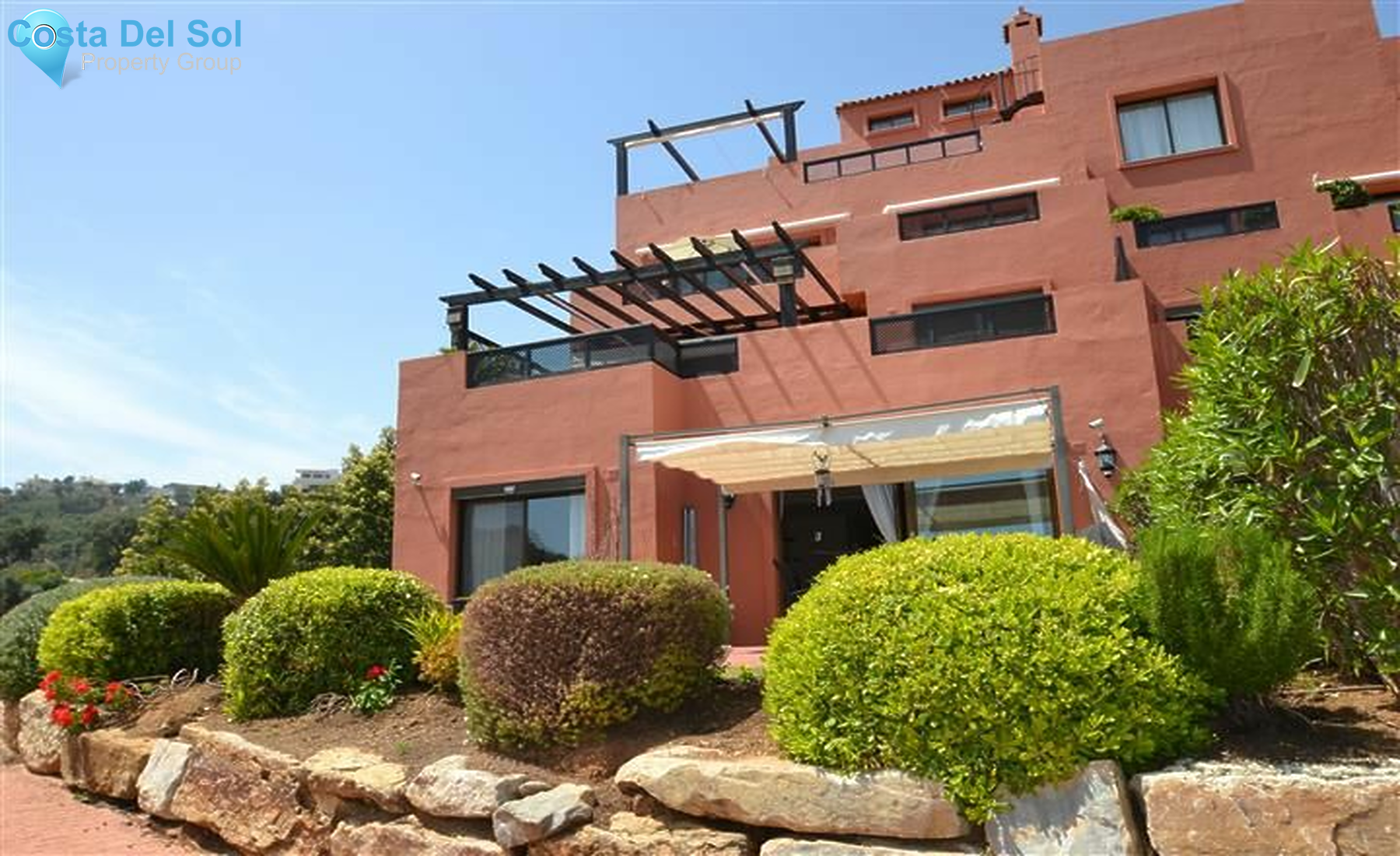 Ground Floor Apartment in La Mairena-1226663