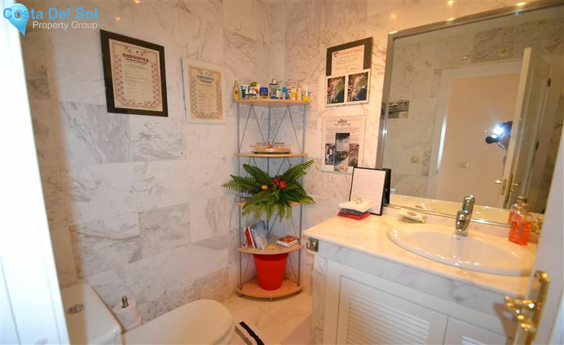 Ground Floor Apartment in La Mairena-1226653