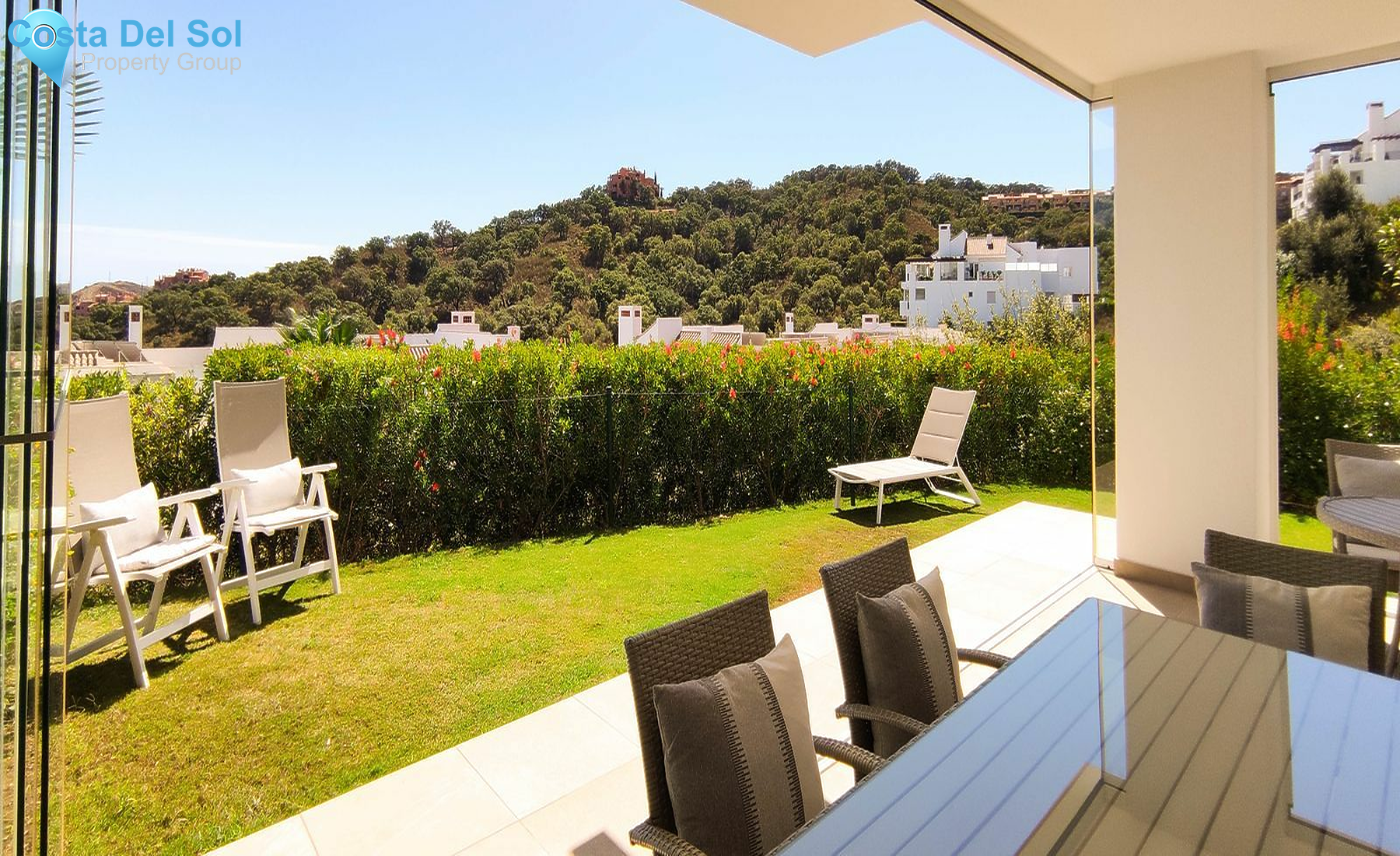 Ground Floor Apartment in La Mairena-1419050