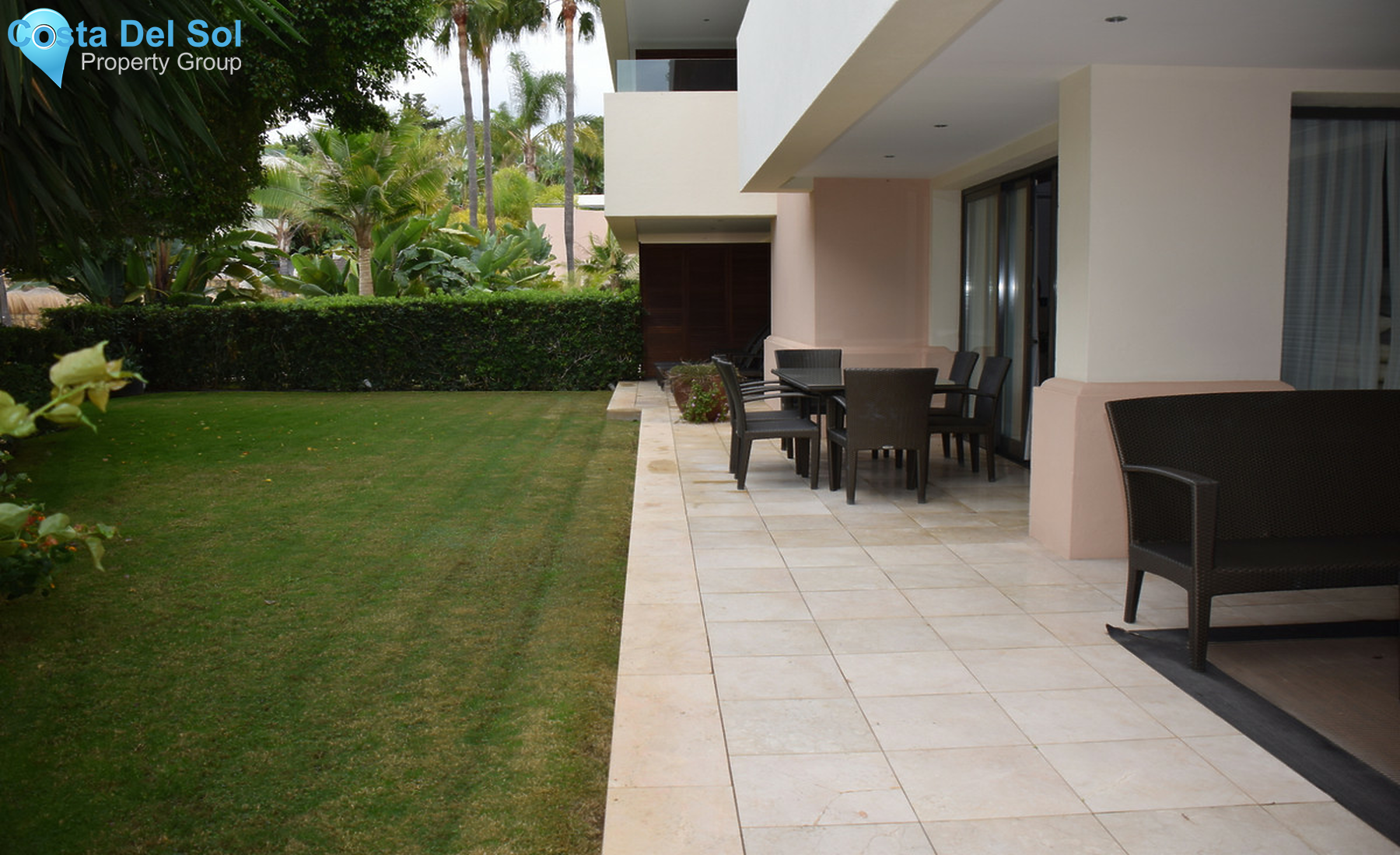 Ground Floor Apartment in Los Monteros-1260078